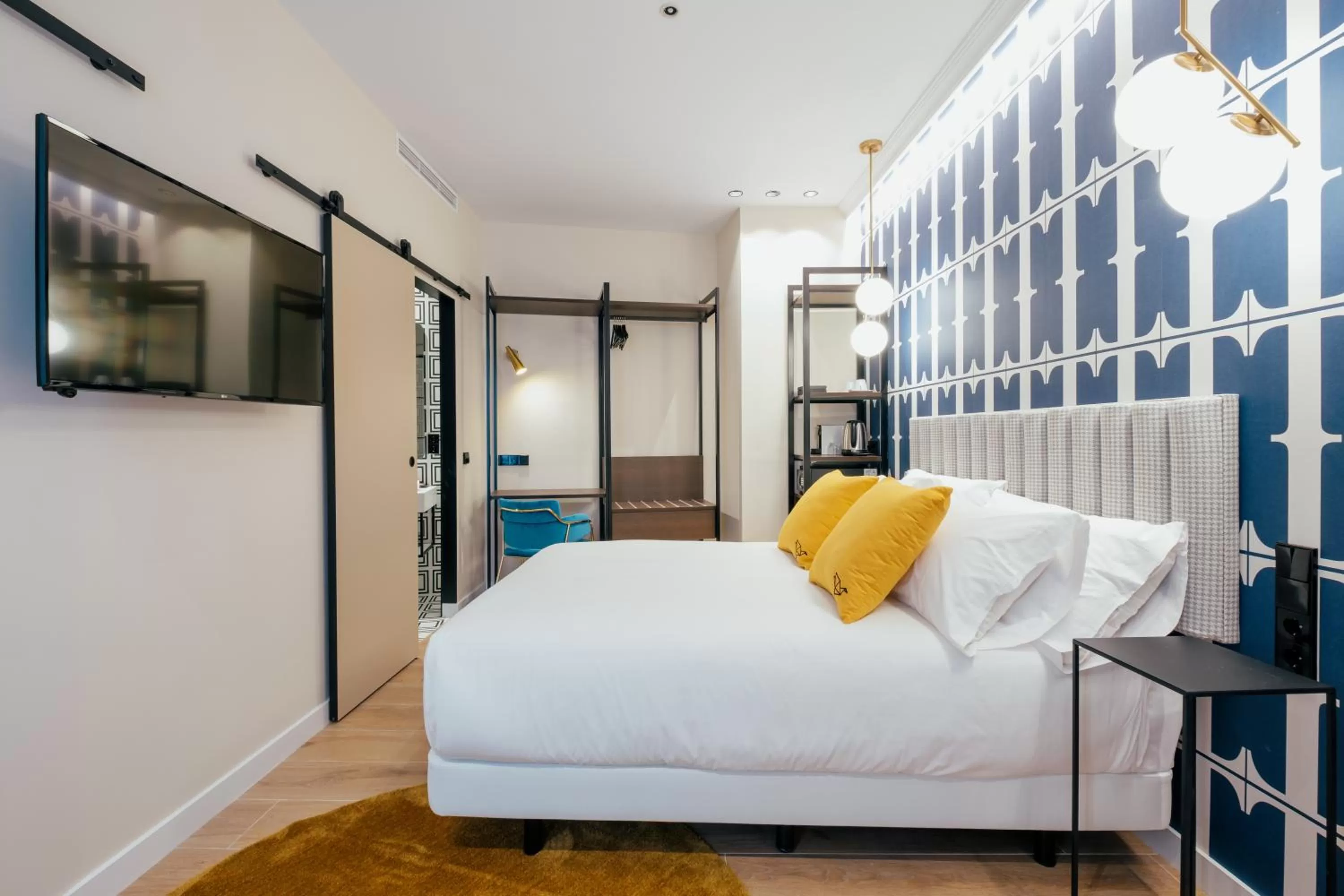 Photo of the whole room, Bed in Hotel Cetina Casa de las Telas Sevilla