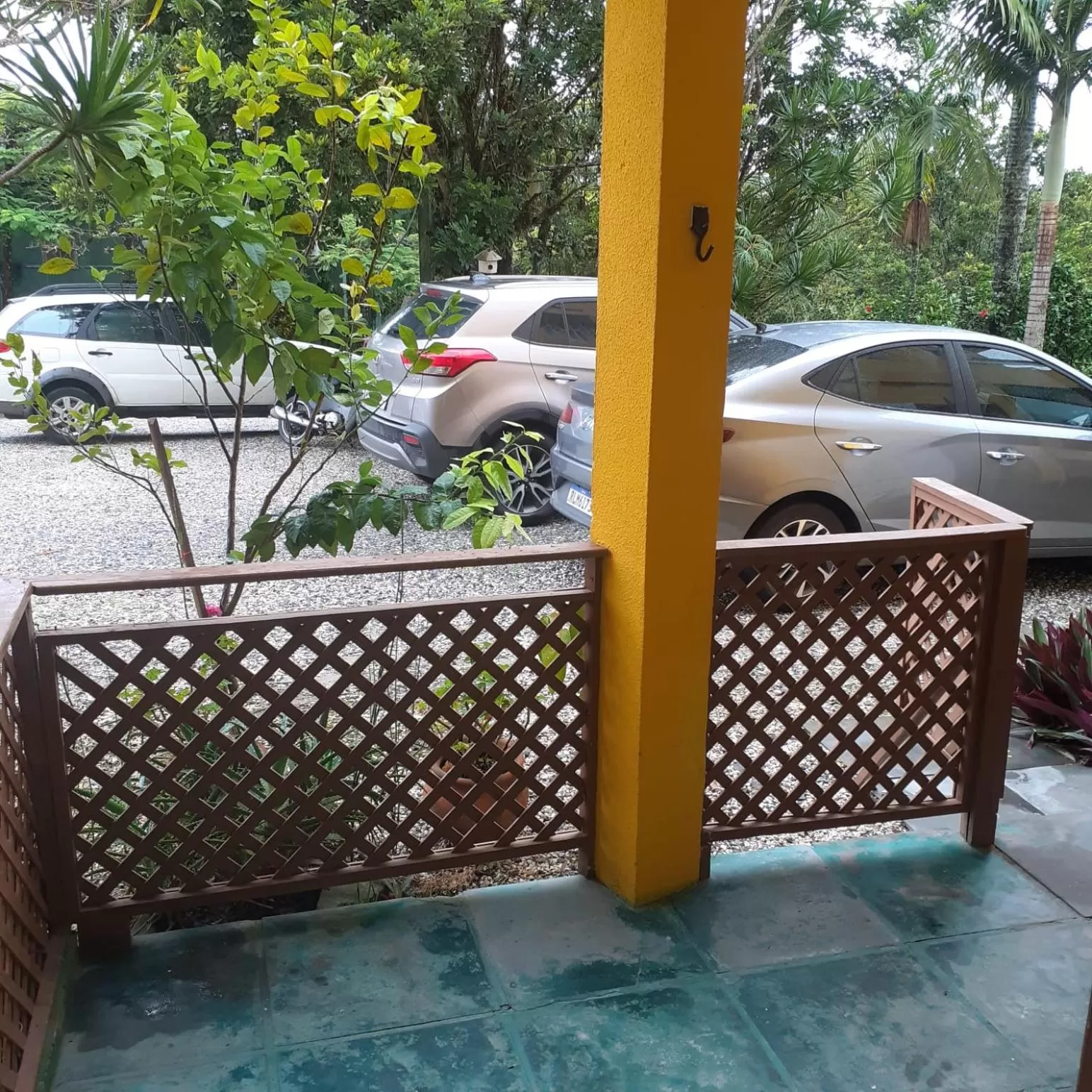 Budget Triple Room in Hotel Pousada 7 Mares