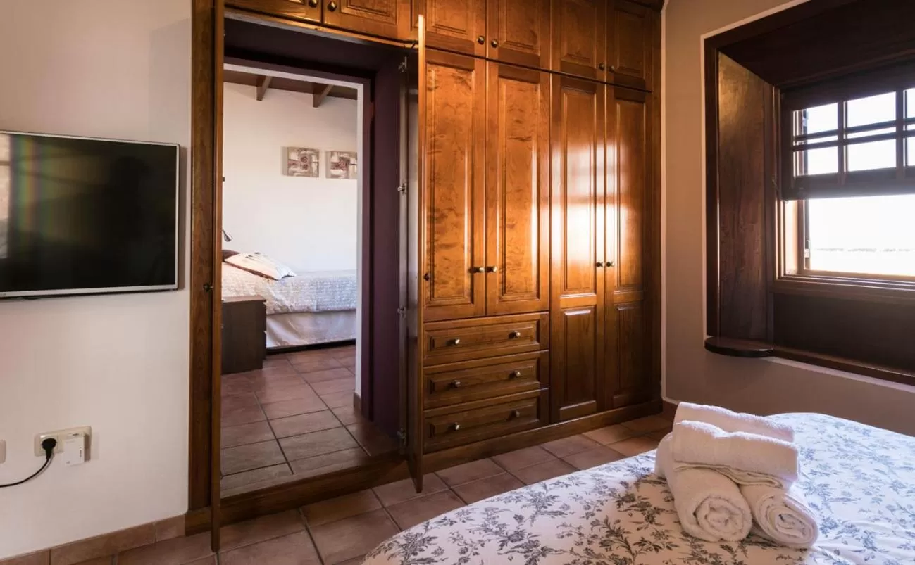 TV and multimedia, TV/Entertainment Center in Villa El Jable Lanzarote