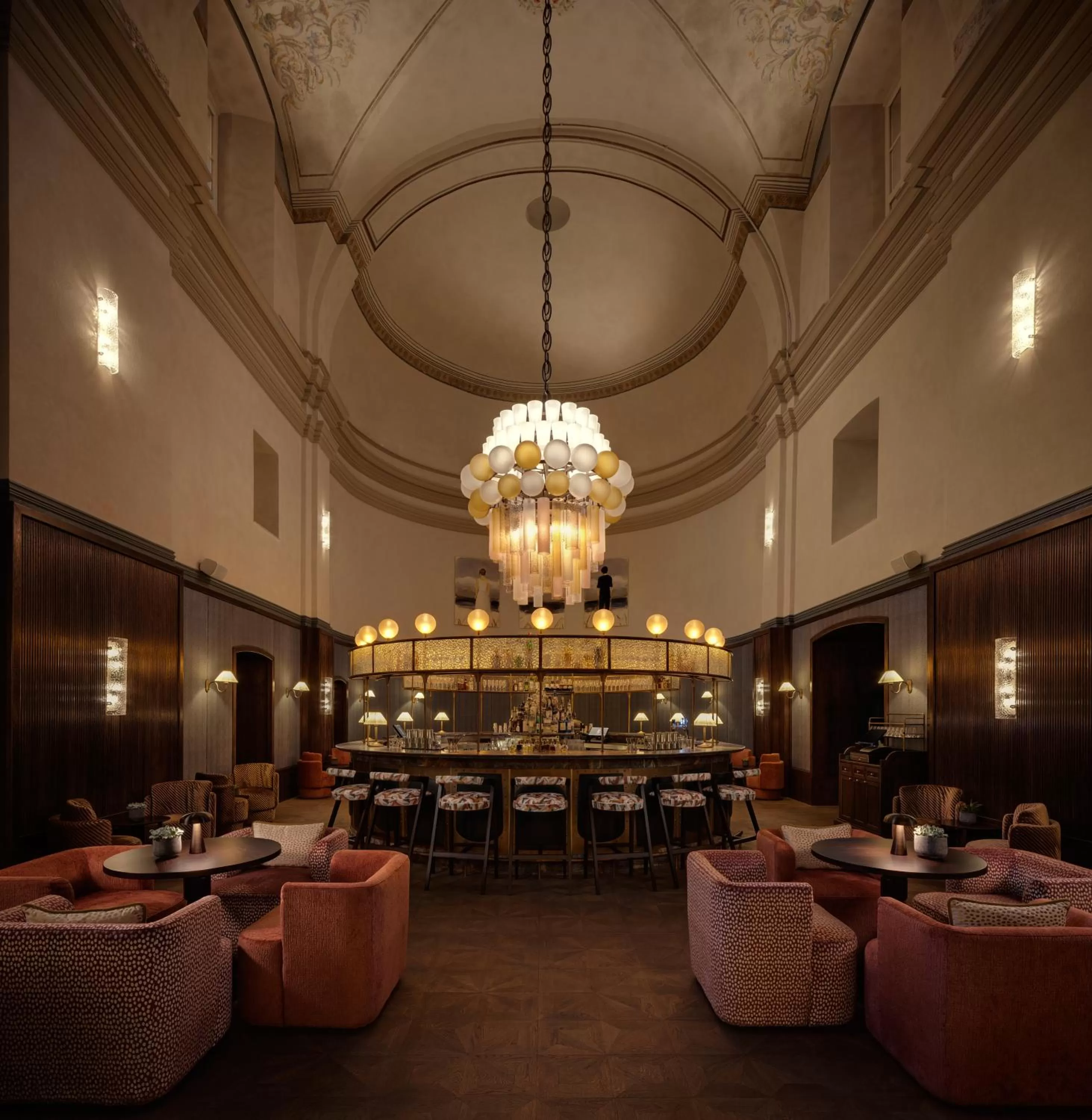 Stradom House, Autograph Collection