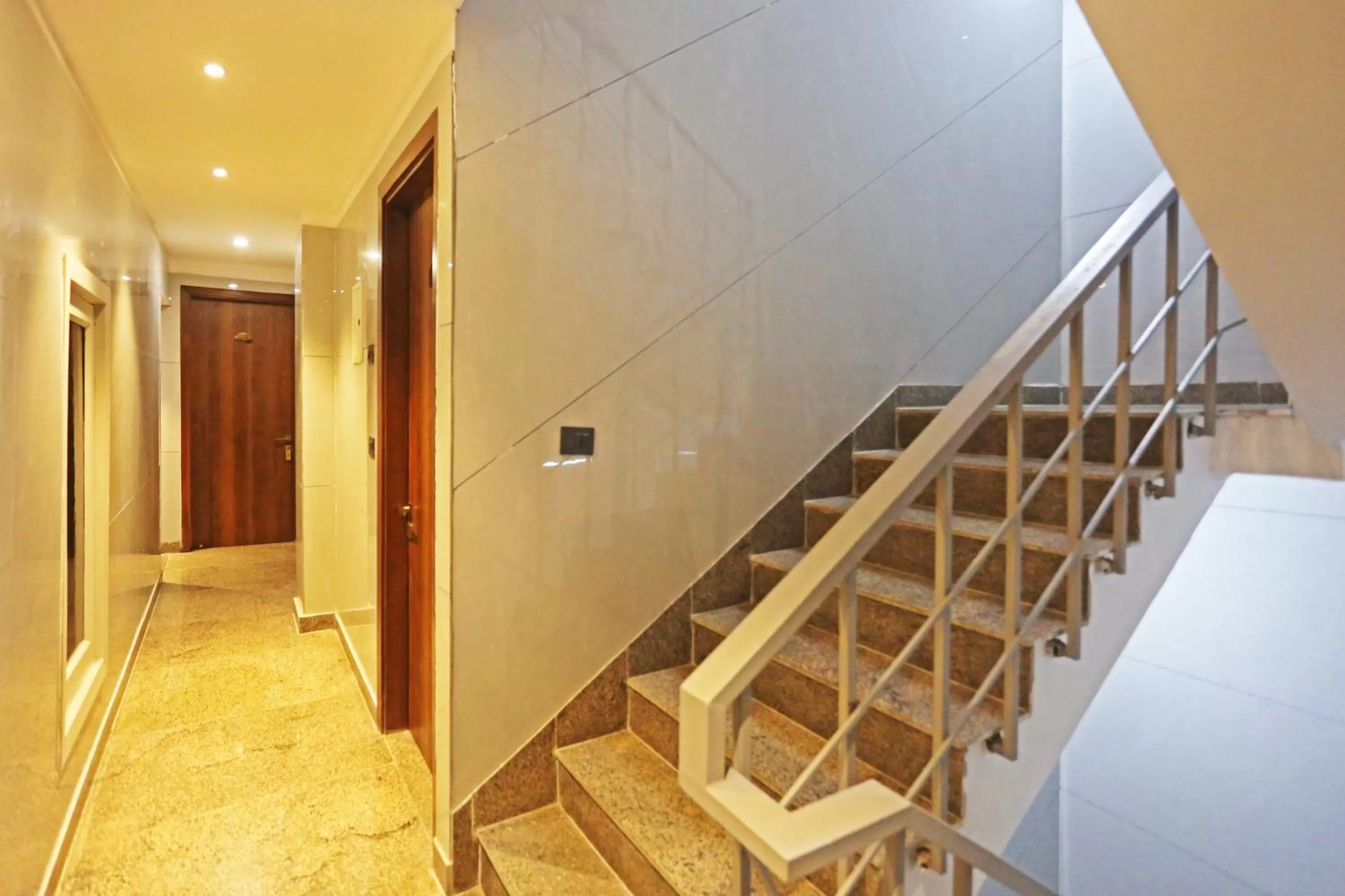 Floor plan in Frankstay By Hotel Preet in 05 mints walking Distance Nizamuddin Railway Station