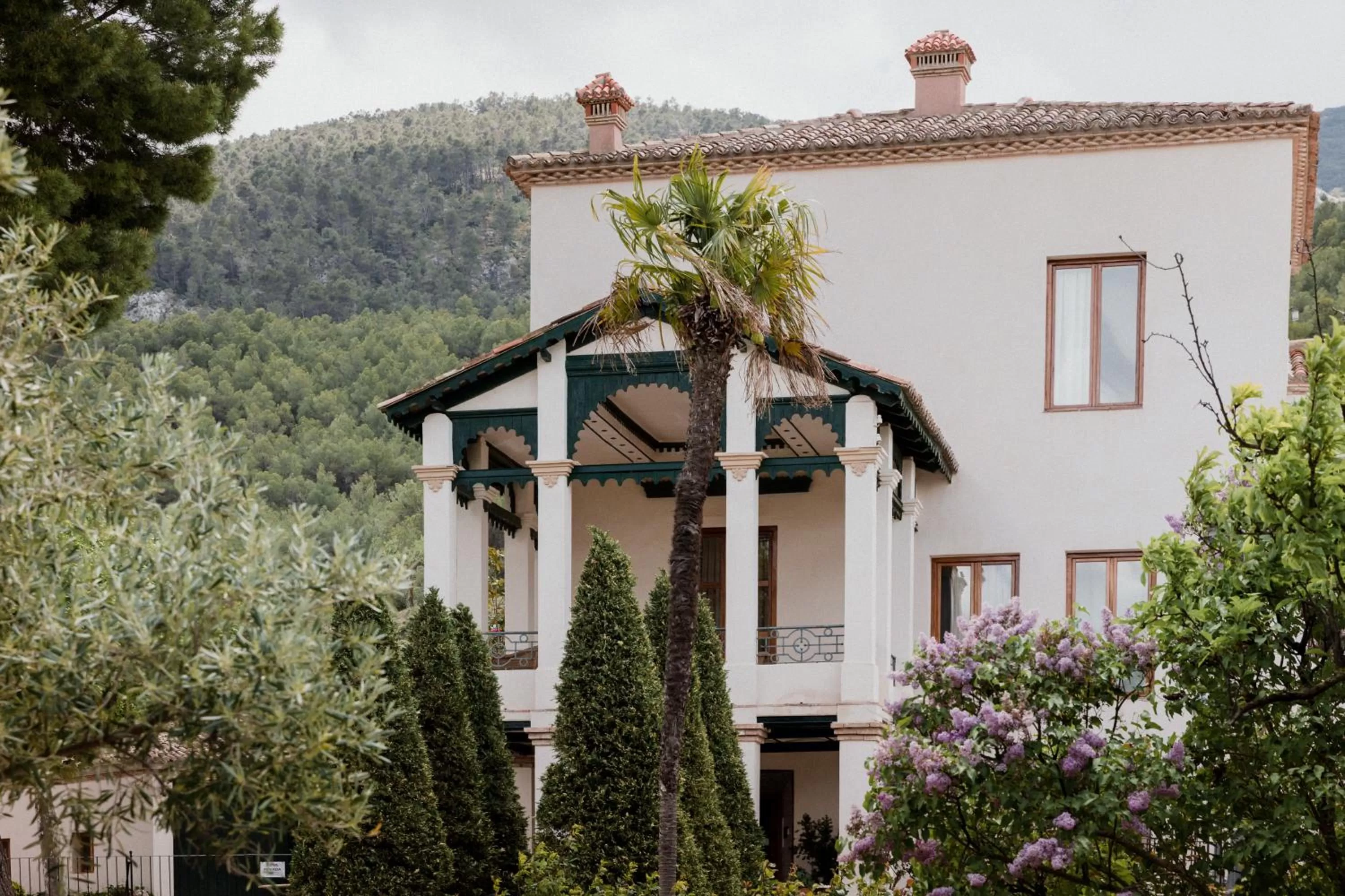 Facade/entrance in Eco Hotel con encanto Masía la Mota B&B