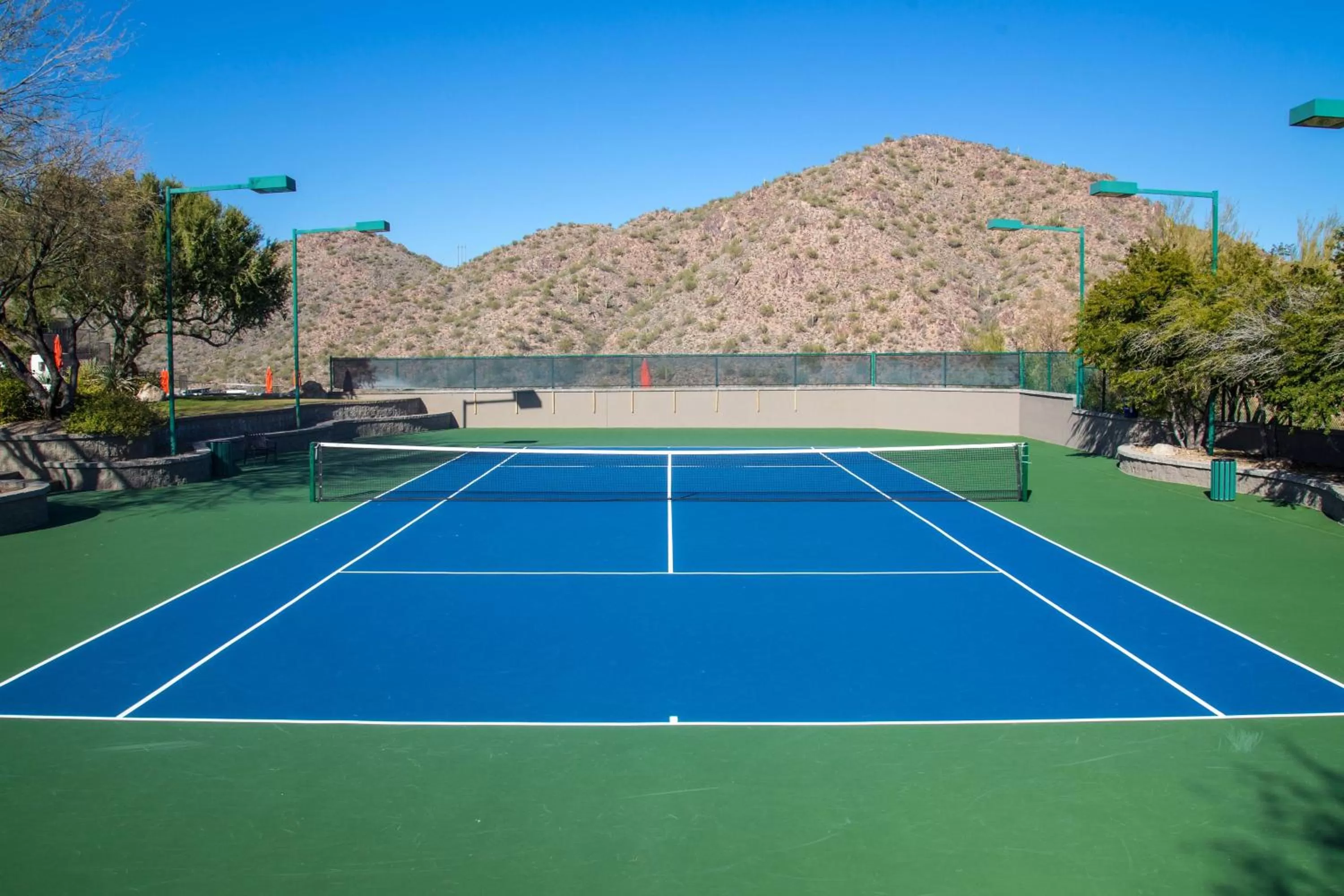 Tennis court in ADERO Scottsdale Resort, Autograph Collection