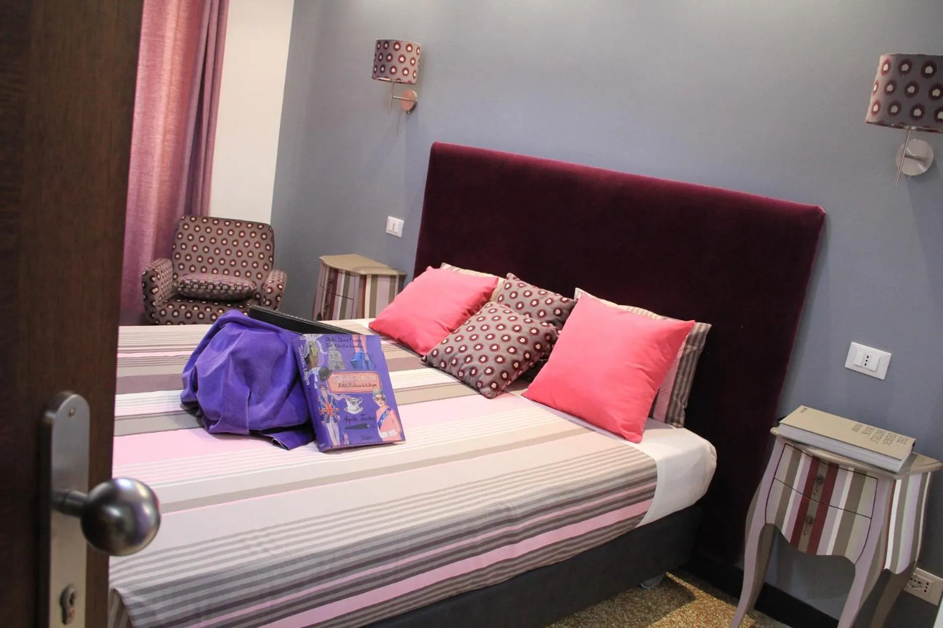 Bedroom, Bed in Hotel Bologna