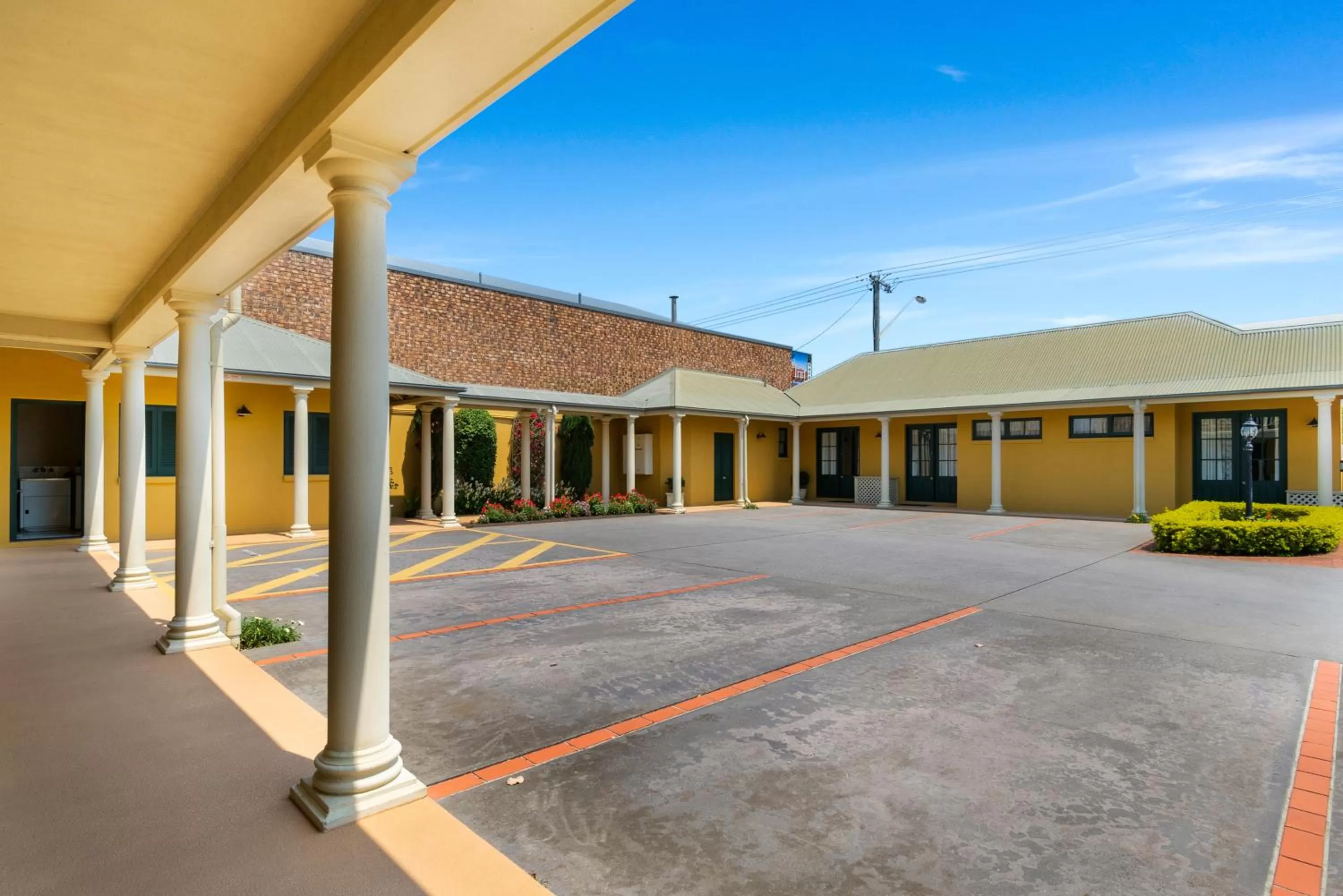 Property building in Ballina Heritage Inn