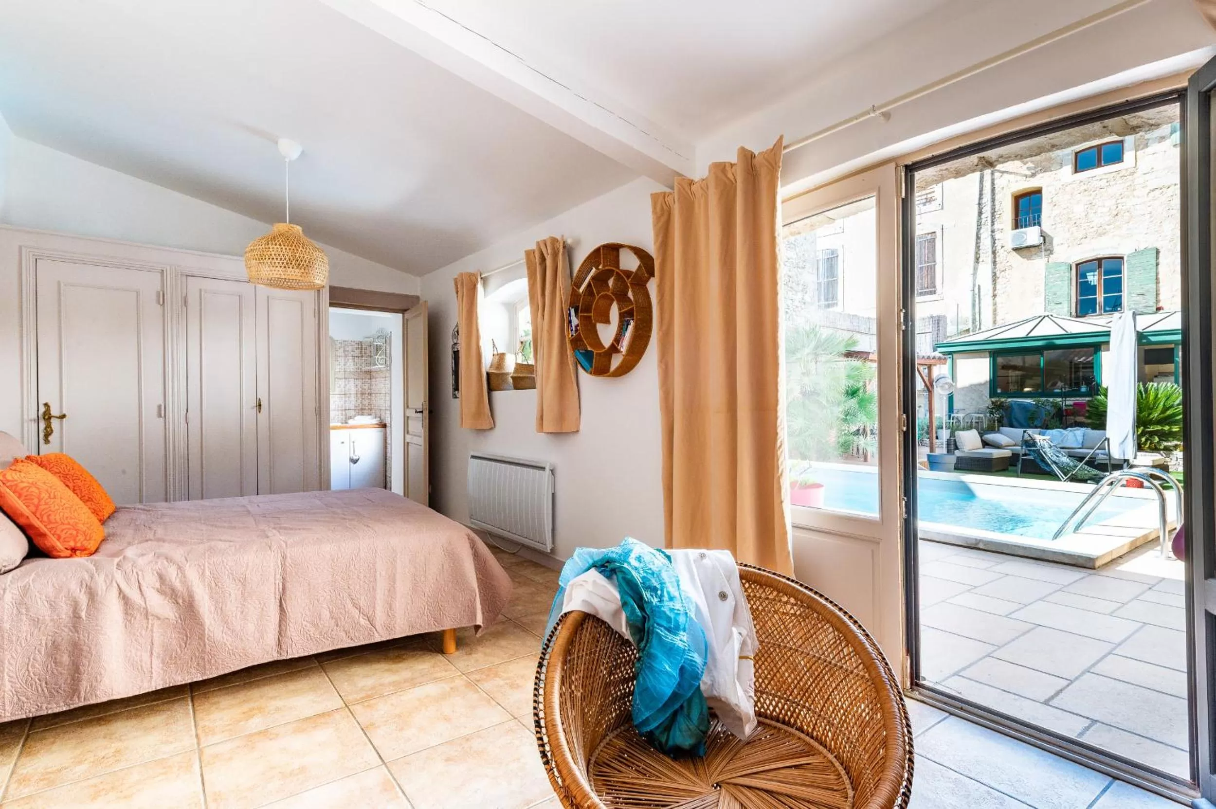 Photo of the whole room, Bed in Maison d'hôtes Payan Champier