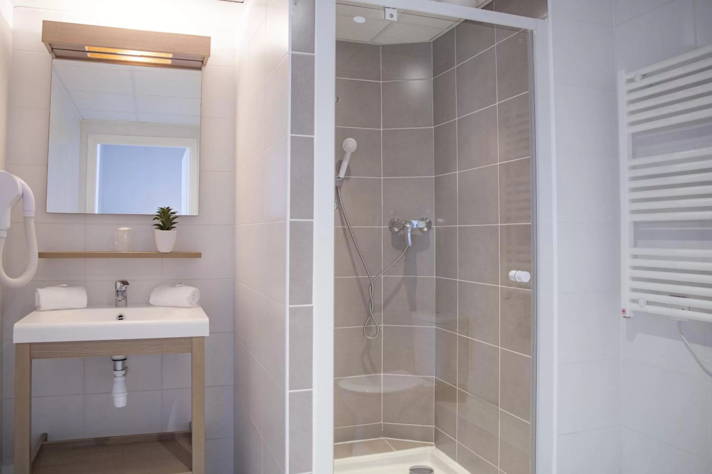 Bathroom in Comfort Aparthotel Cannes Mandelieu