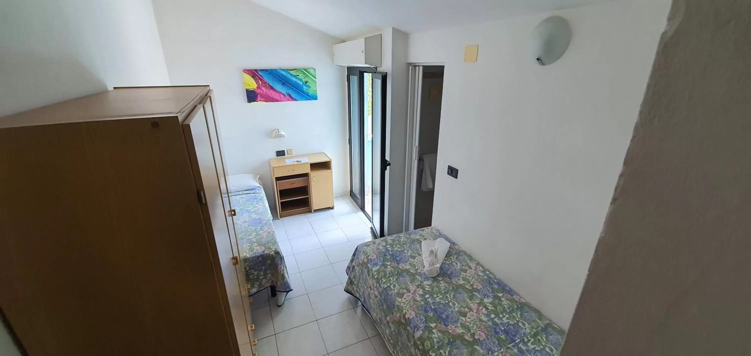 Twin Room with Balcony in Hotel Vela Azzurra Twin Room with Balcony in Hotel Vela Azzurra