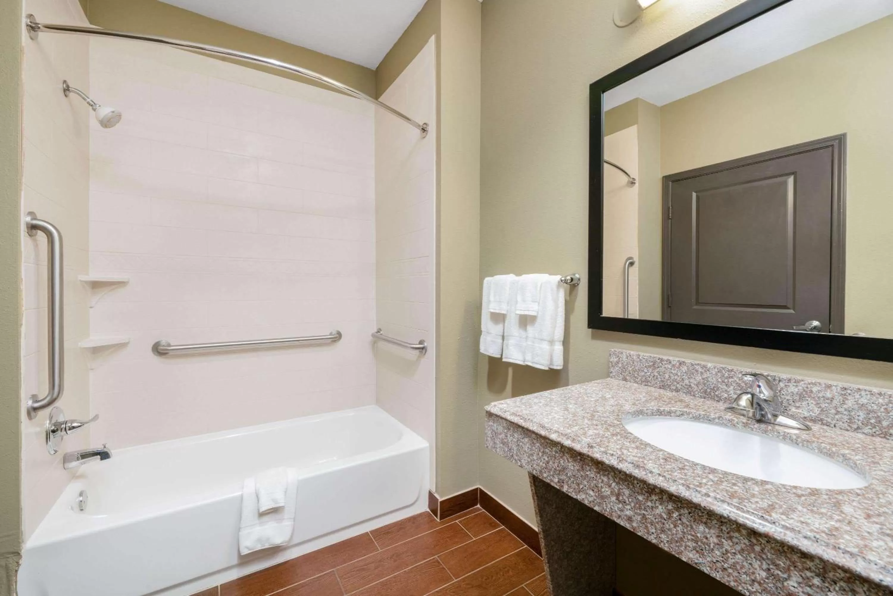 Bathroom in La Quinta by Wyndham Boutte
