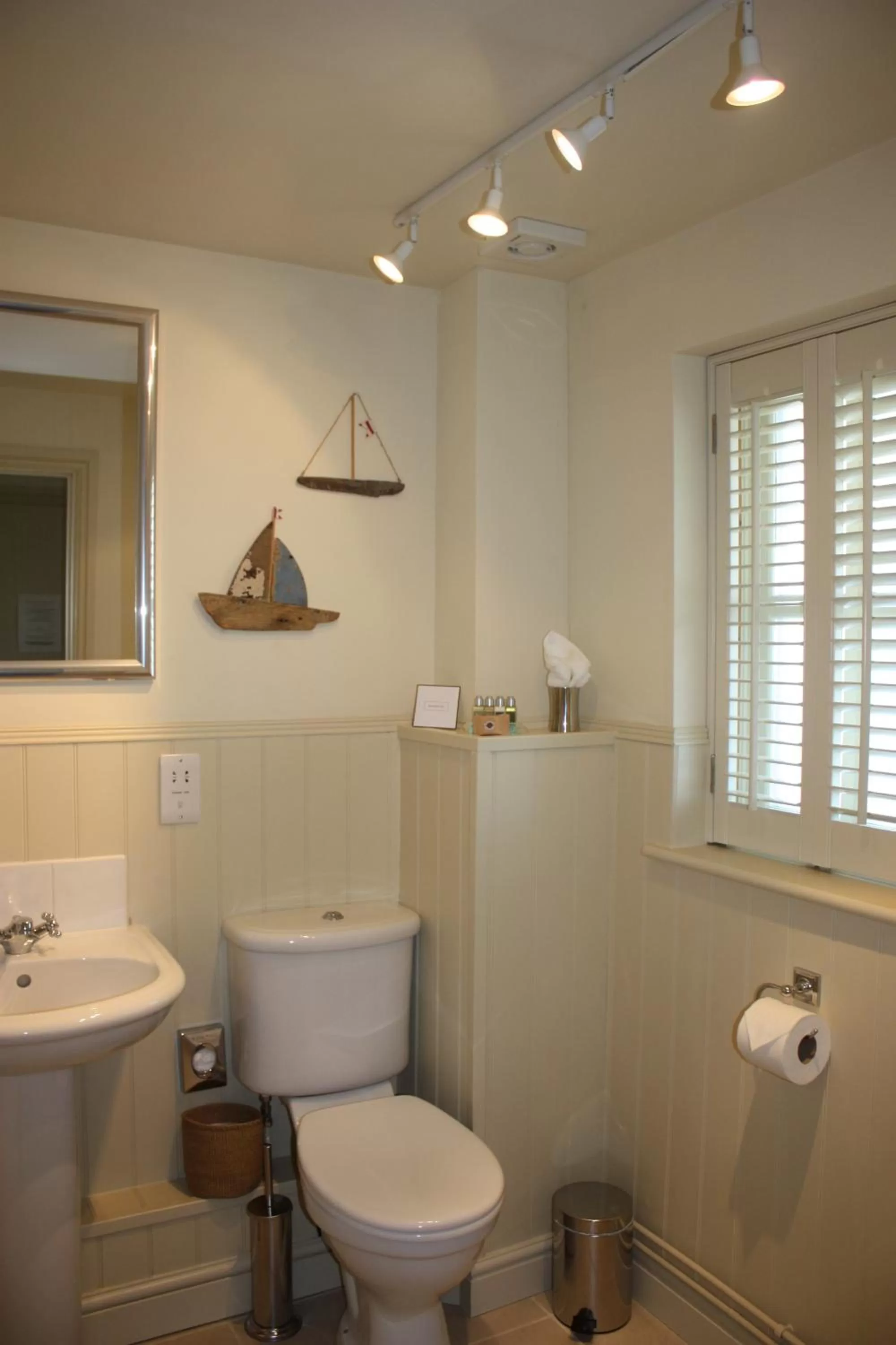 Garden in Driftwood B&B