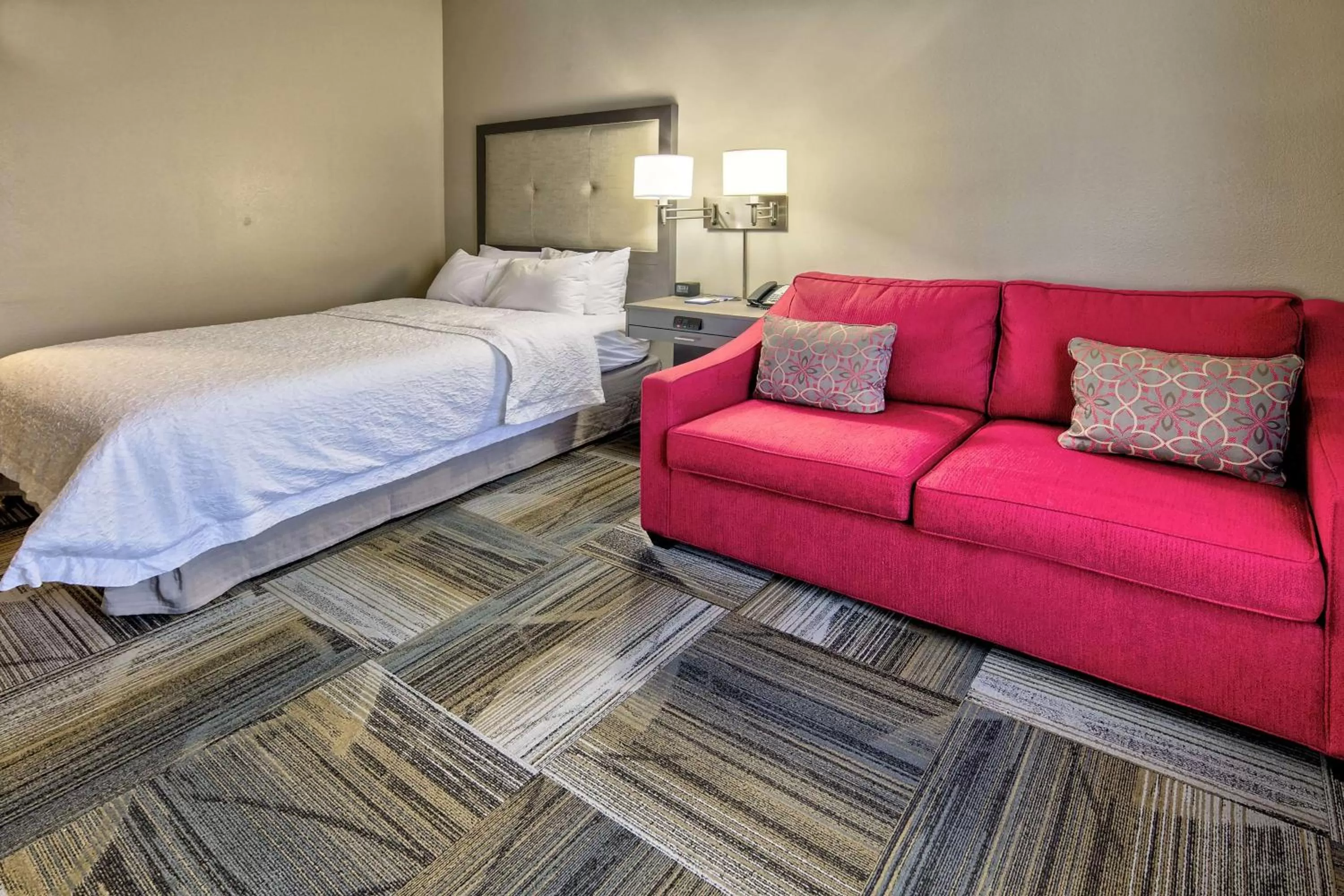 Queen Room - Mobility/Hearing Accessible - Non-Smoking in Hampton Inn & Suites Memphis-Wolfchase Galleria