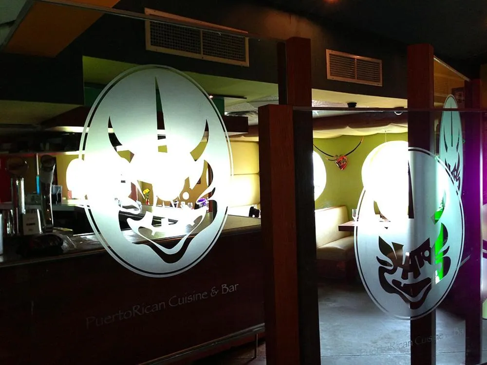 Decorative detail in Coral by the Sea