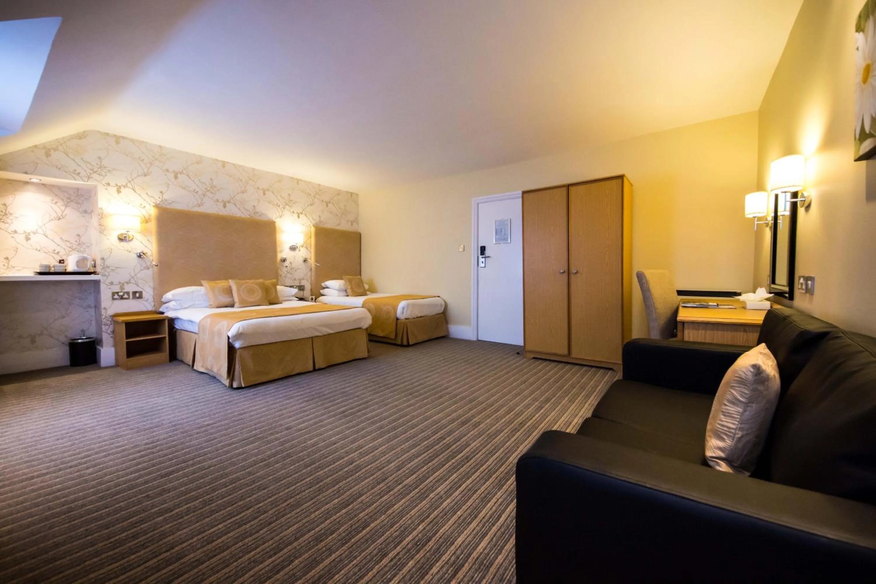 Bedroom, Bed in Best Western York House Hotel