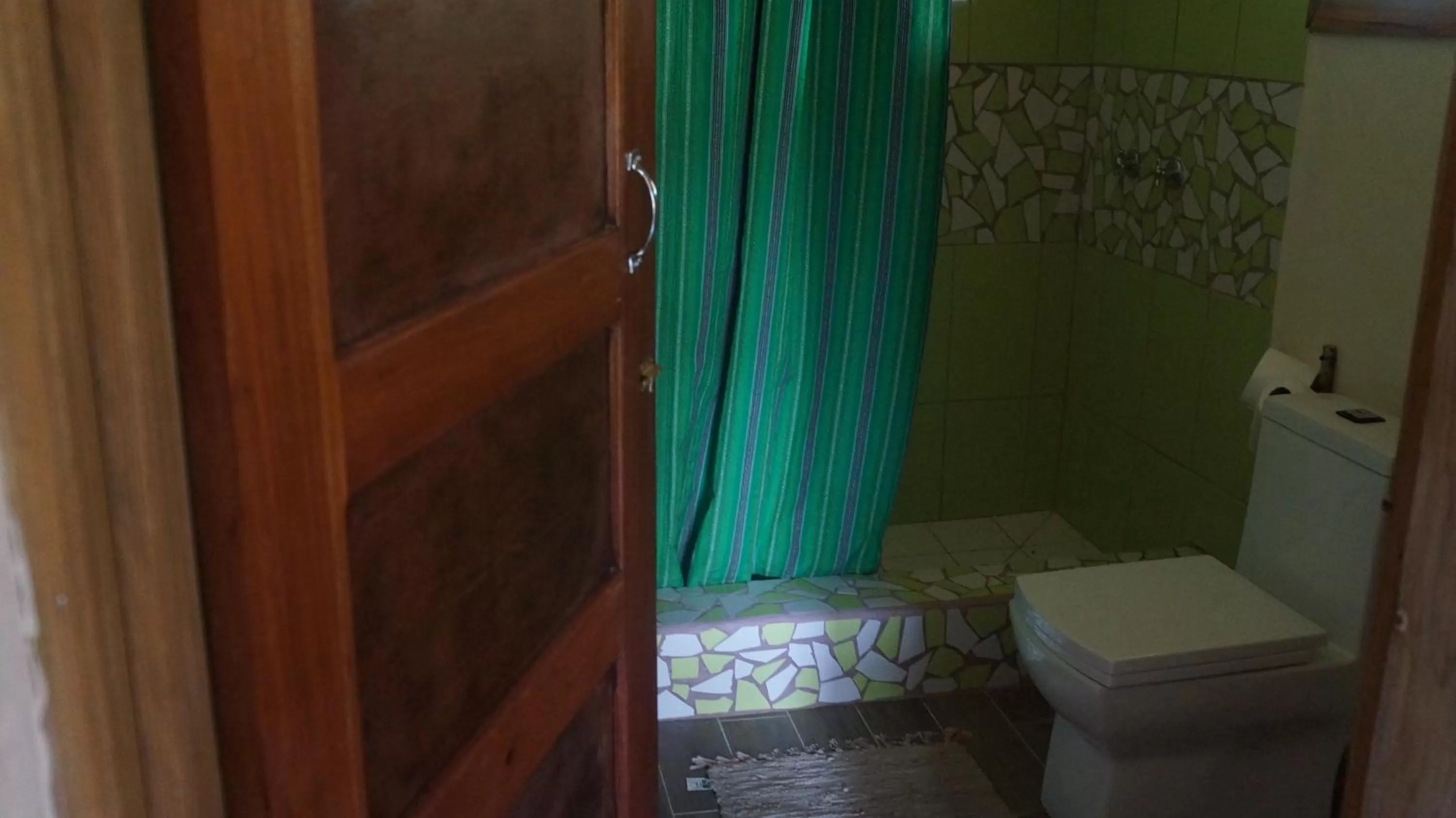 Bathroom in Pine Ridge Lodge