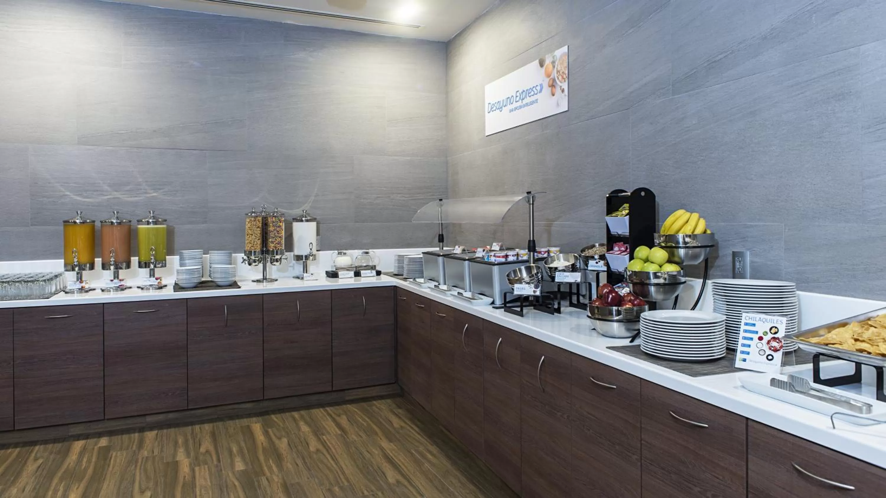 Breakfast in Holiday Inn Express Mexico- Toreo by IHG