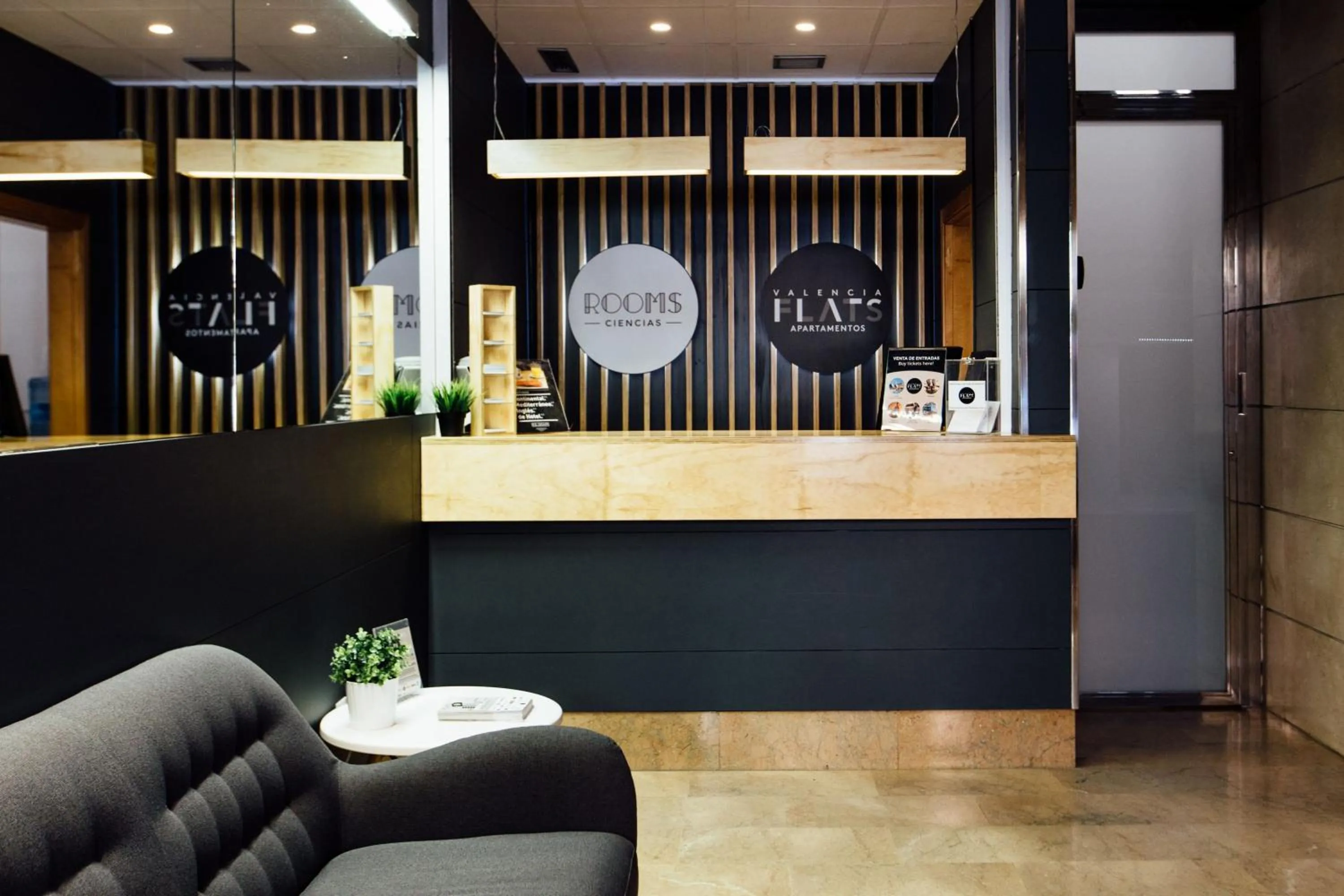 Lobby or reception in Valenciaflats Ciudad de las Ciencias