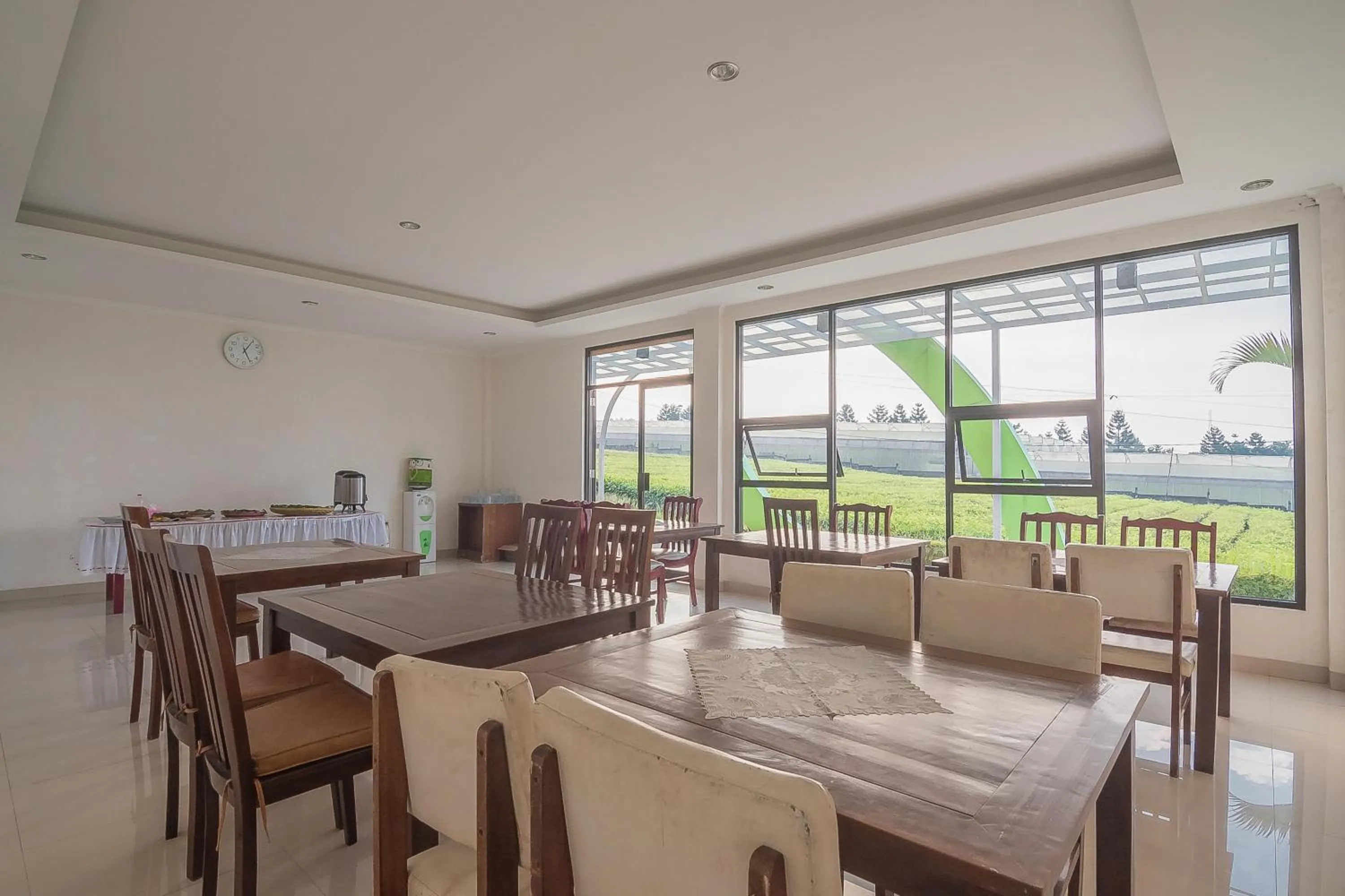 Asian breakfast in RedDoorz Syariah @ Sarongge Cianjur