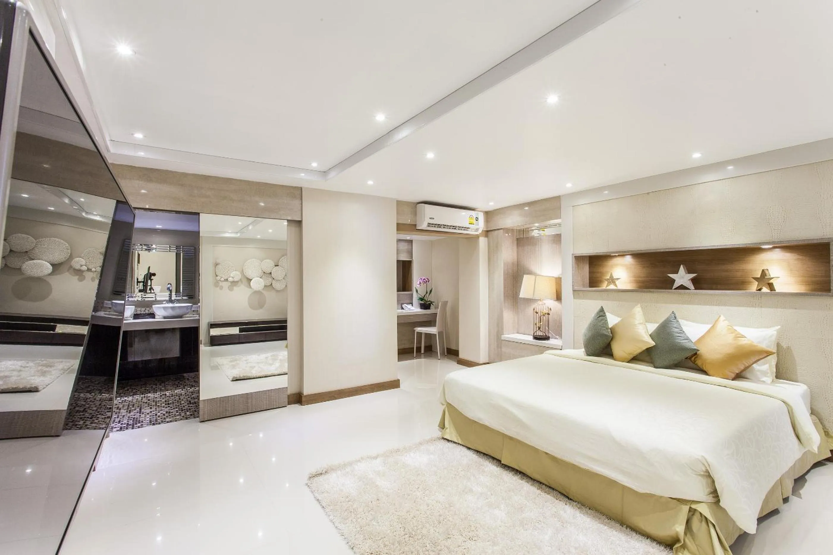 Photo of the whole room in Patong Heritage Hotel Phuket - SHA Extra Plus