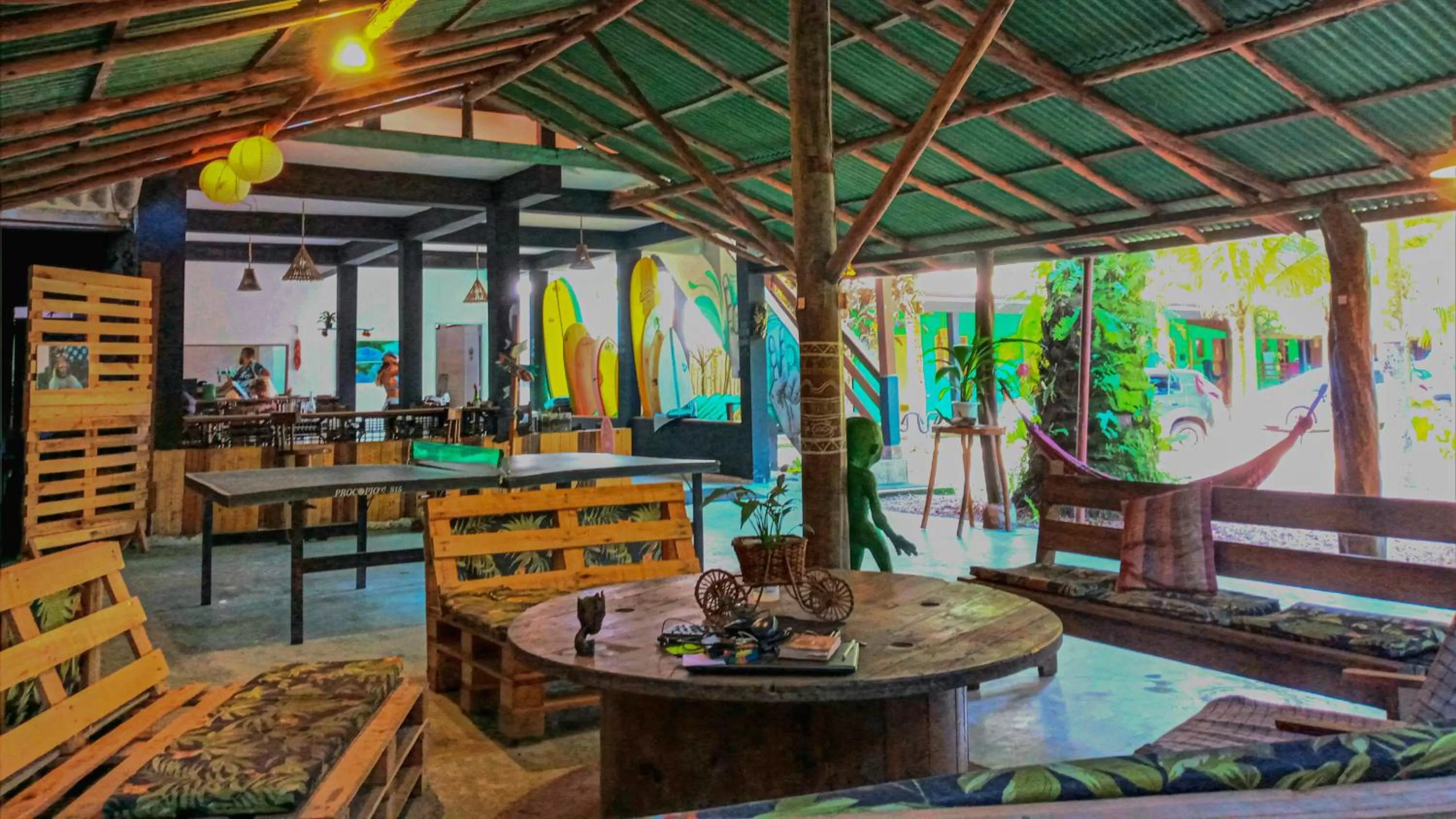 Restaurant/Places to Eat in Pousada e Hostel Marthi