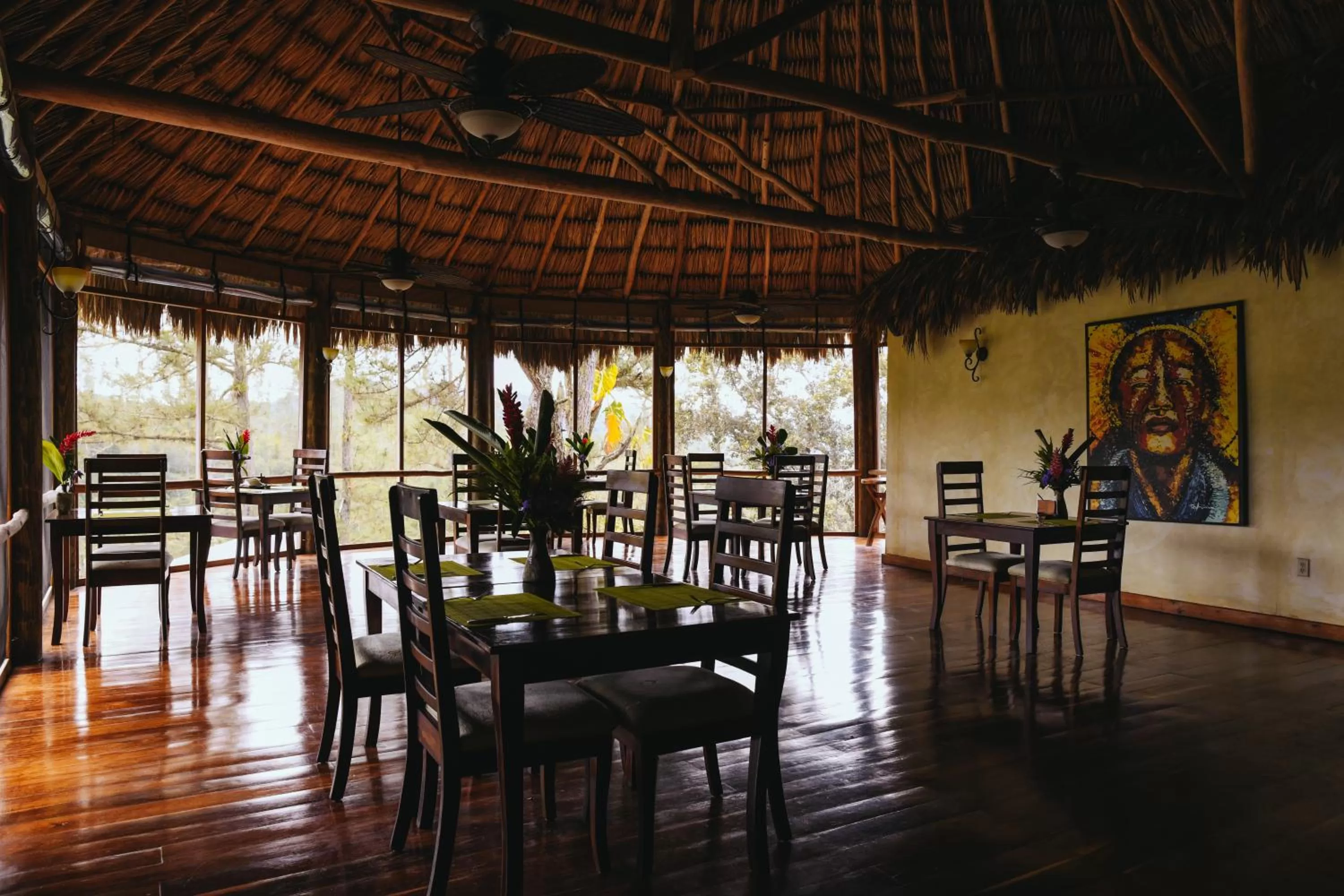 Restaurant/places to eat in Gaia Riverlodge