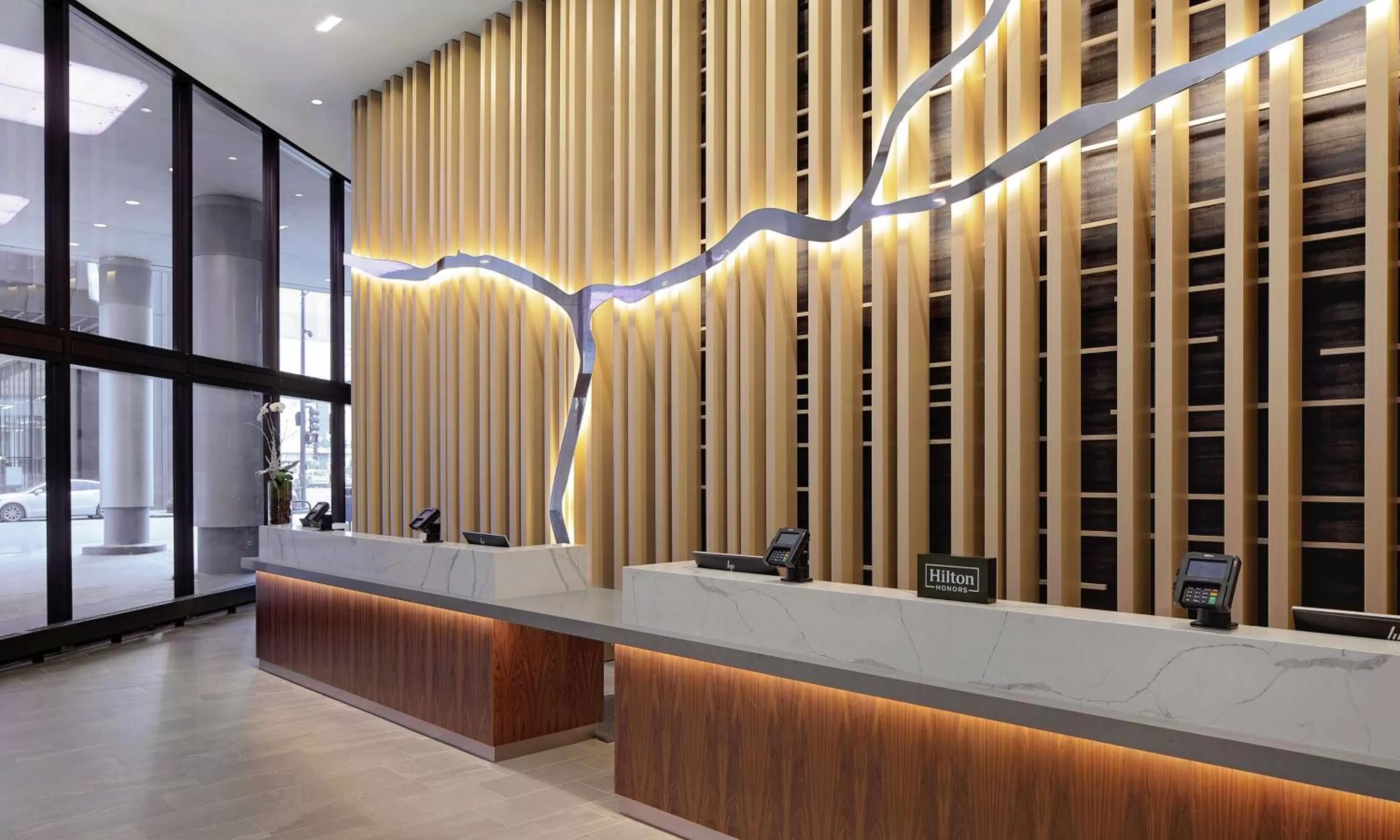 Lobby or reception in Hilton Grand Vacations Club Chicago Magnificent Mile