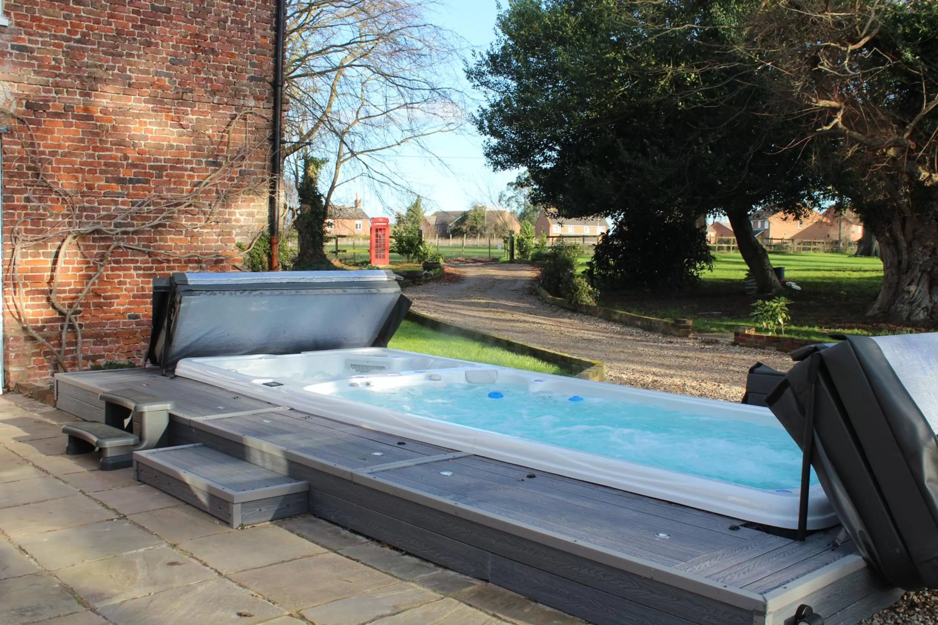 Hot Tub in Molland Manor House Bed & Breakfast