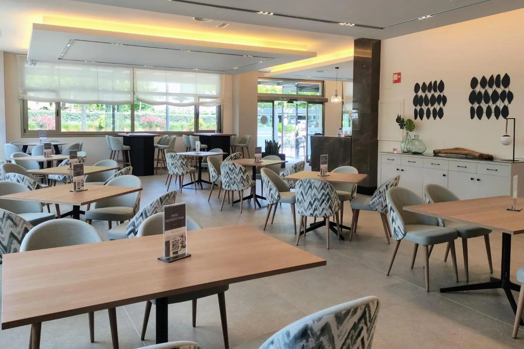 Restaurant/places to eat in Aparthotel Attica21 As Galeras