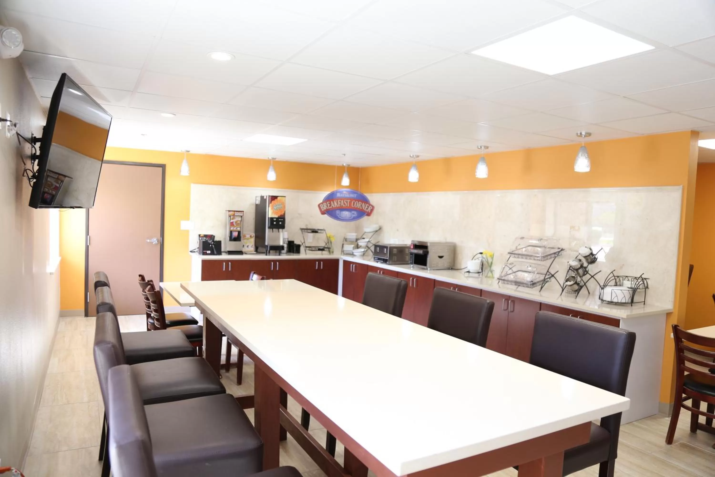 Food in Baymont by Wyndham Plano