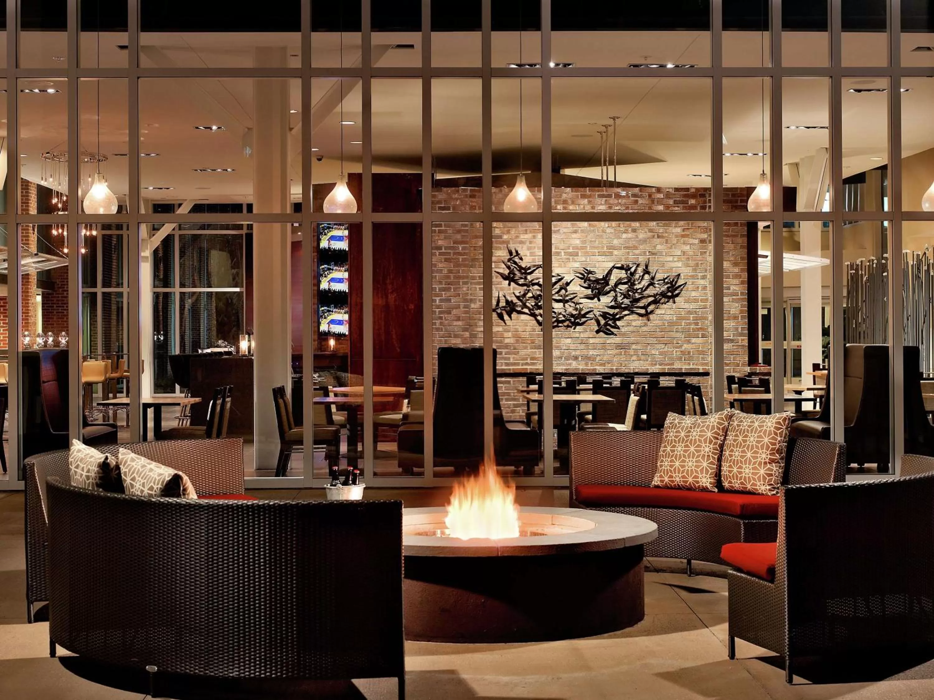 Patio in DoubleTree Hotel & Suites Charleston Airport