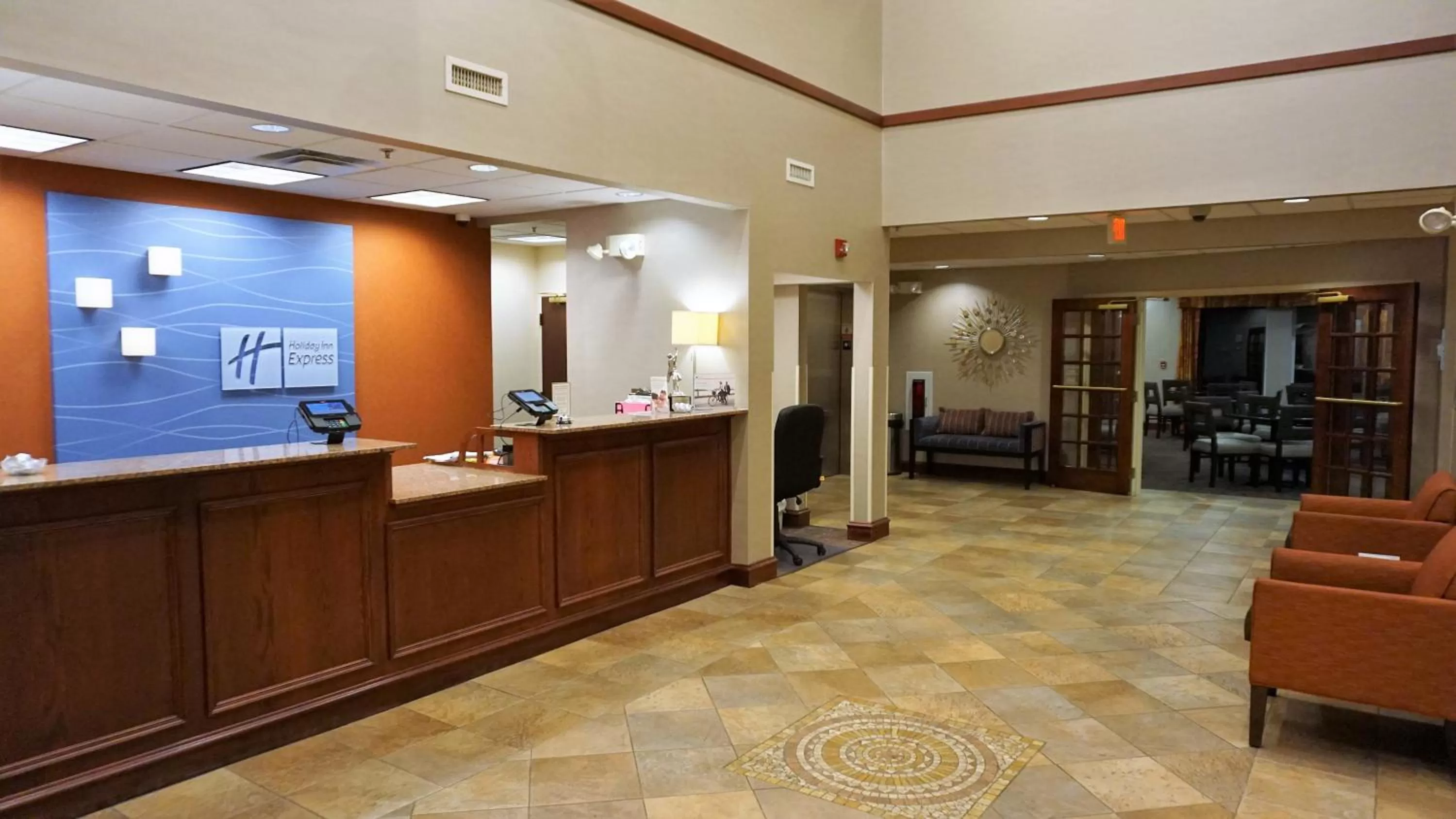 Property building in Holiday Inn Express & Suites Gibson by IHG