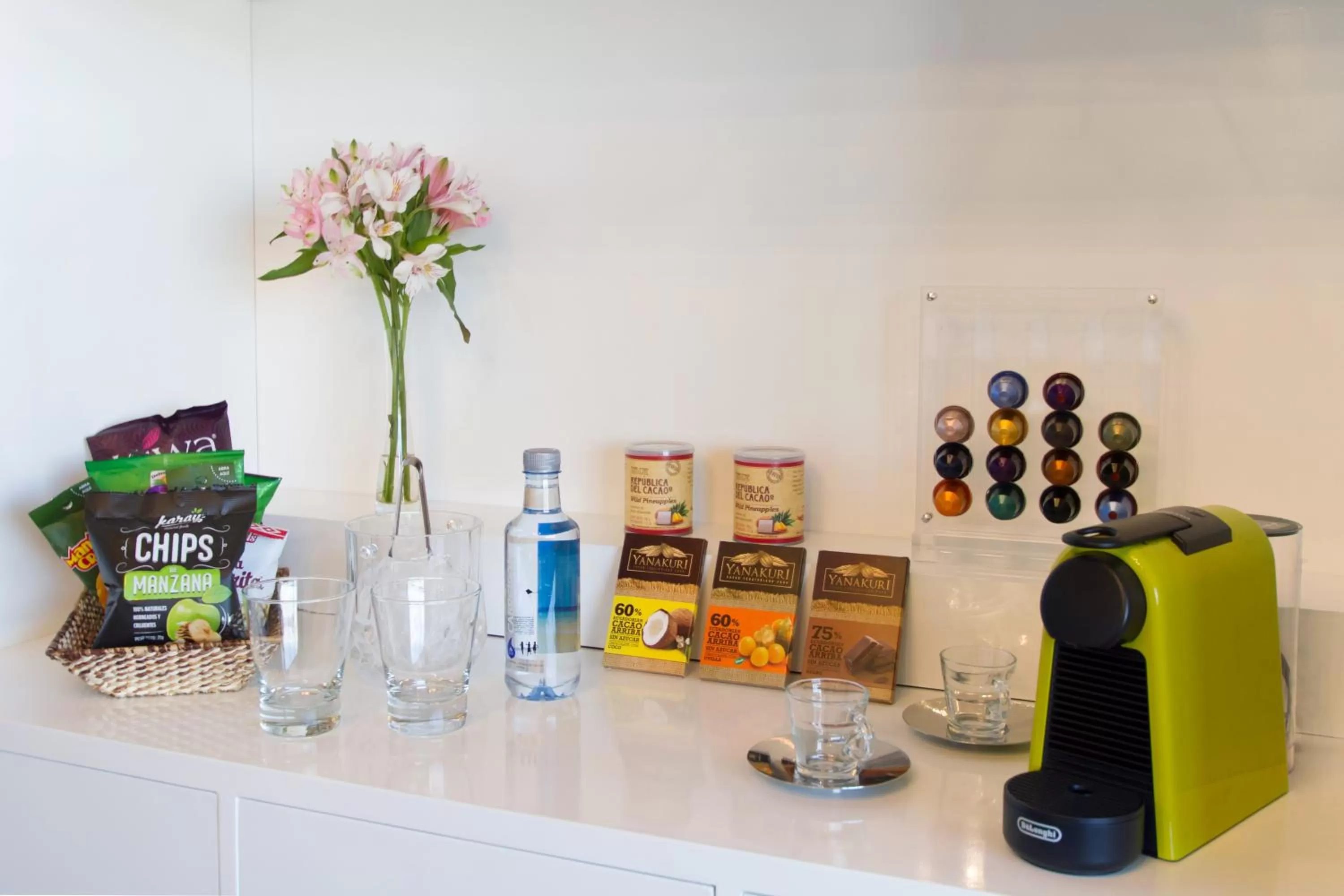 Coffee/tea facilities in Penthouse Lodge B&B