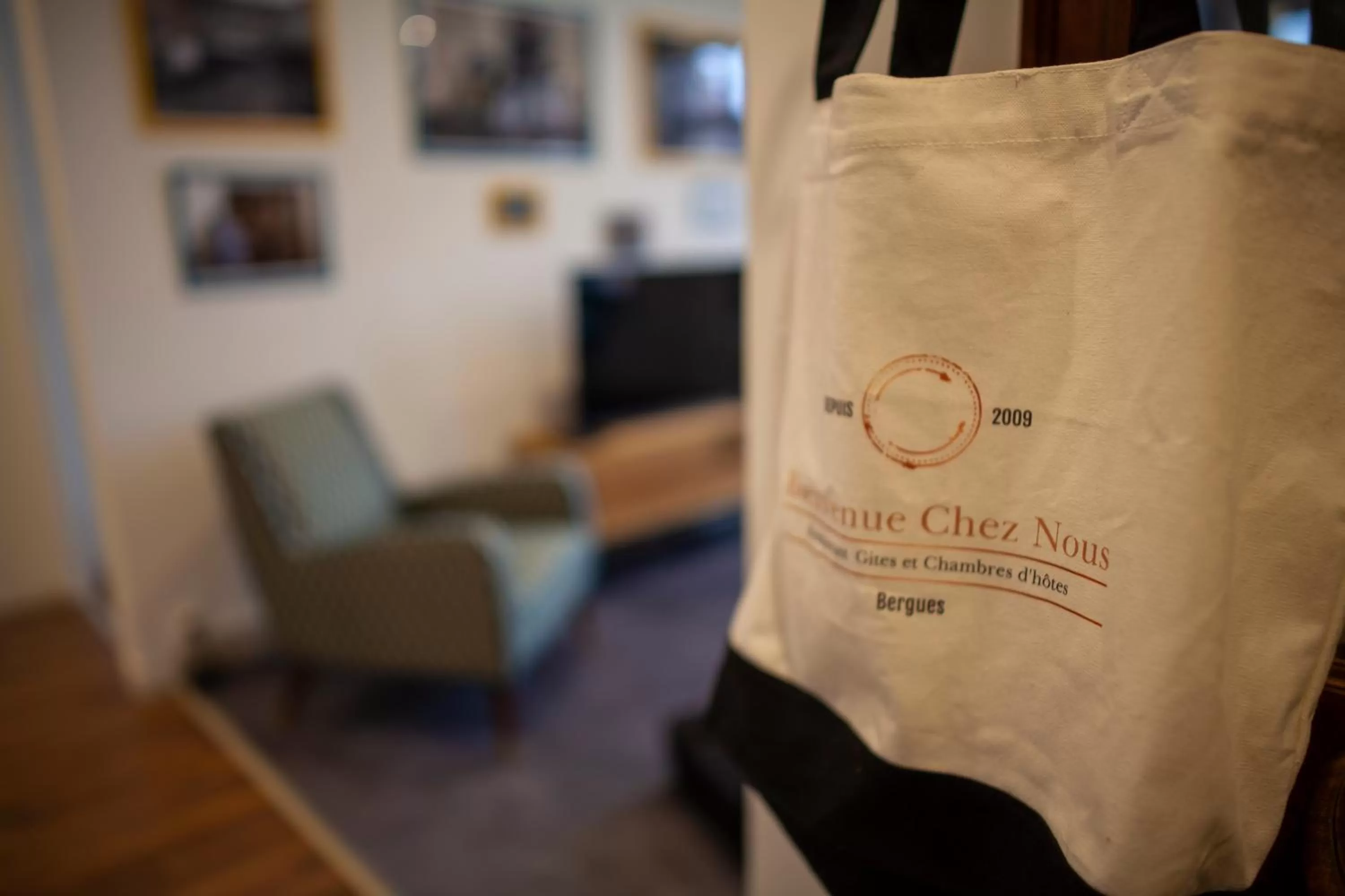 Decorative detail in Bienvenue Chez Nous