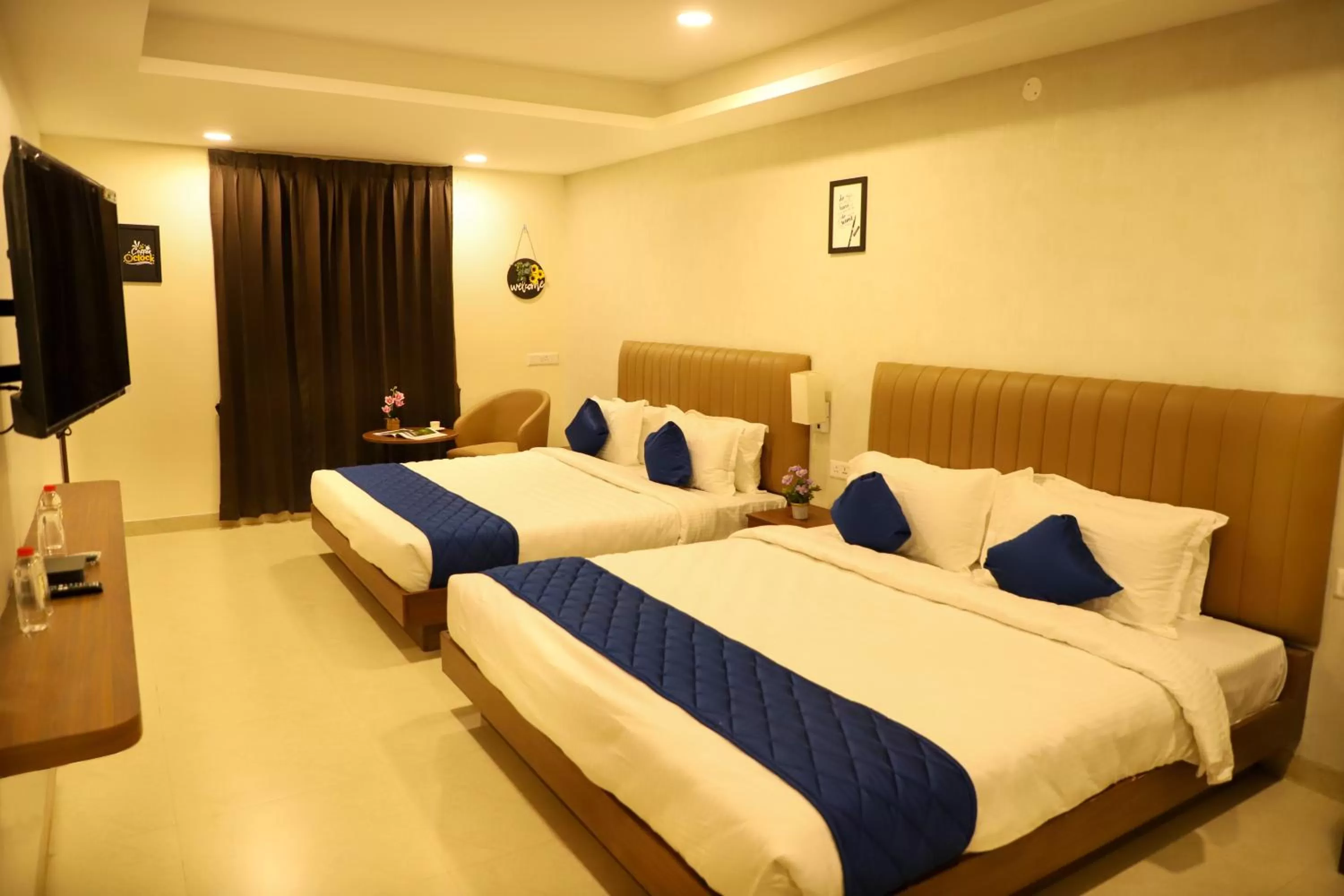 Bed in Admira Residency