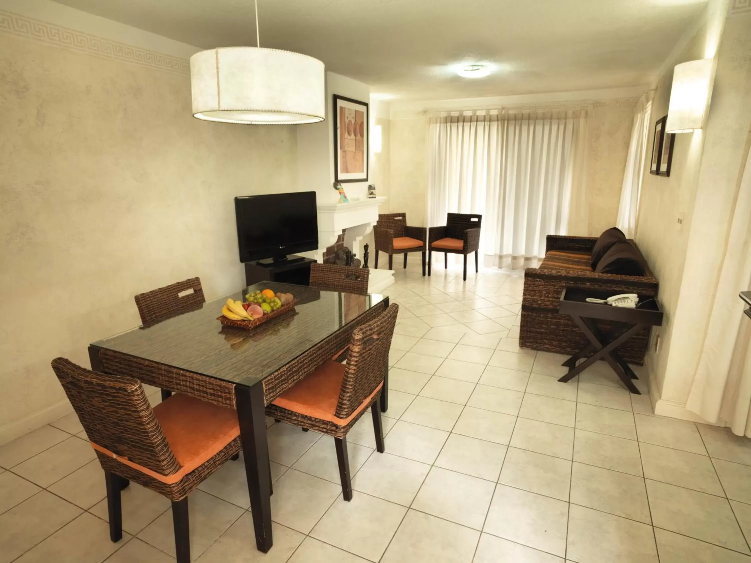 Two-Bedroom Apartment with Forest View in Solanas Punta del Este & Crystal Beach Two-Bedroom Apartment with Forest View in Solanas Punta del Este & Crystal Beach