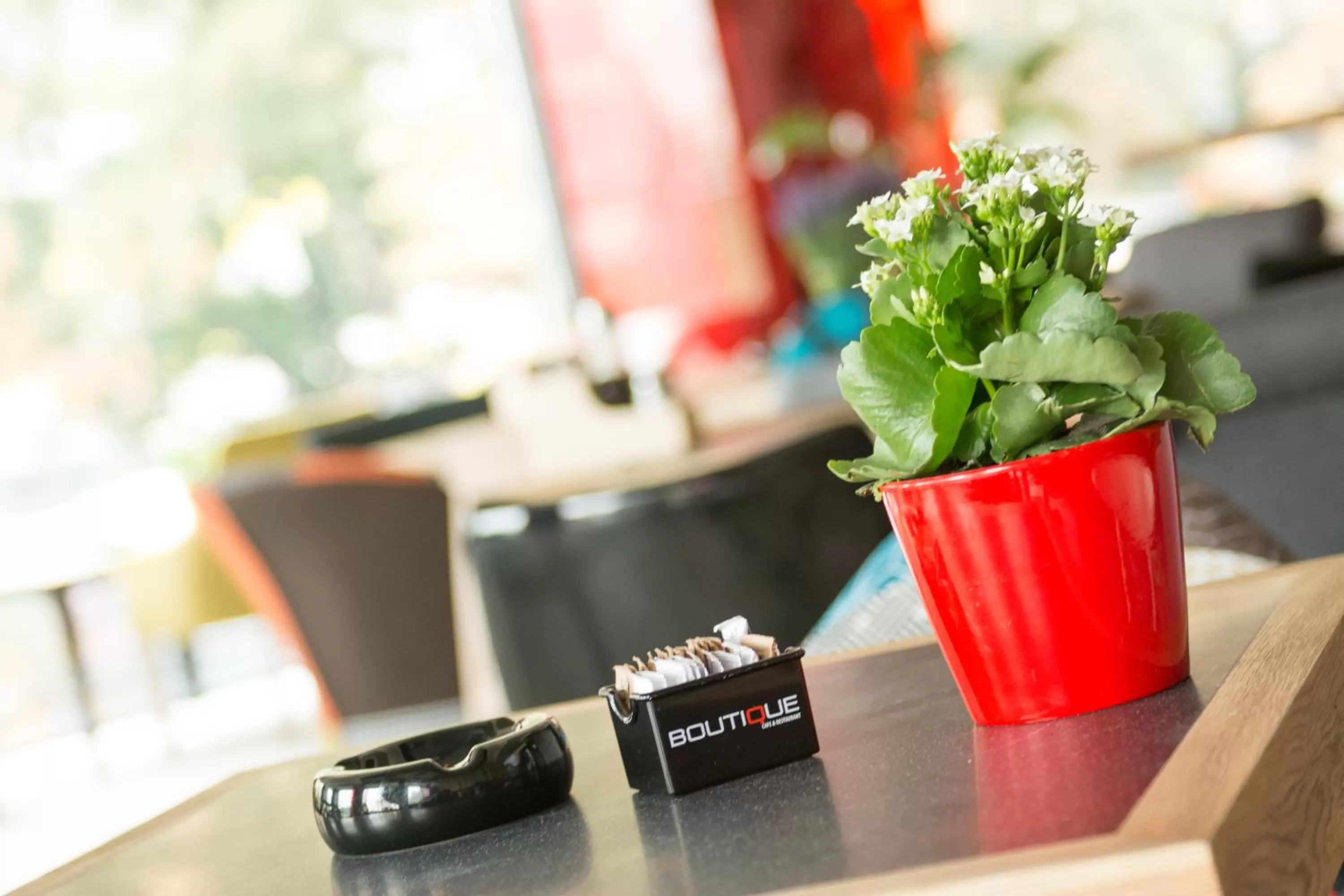 Restaurant/places to eat in Boutique Rooms