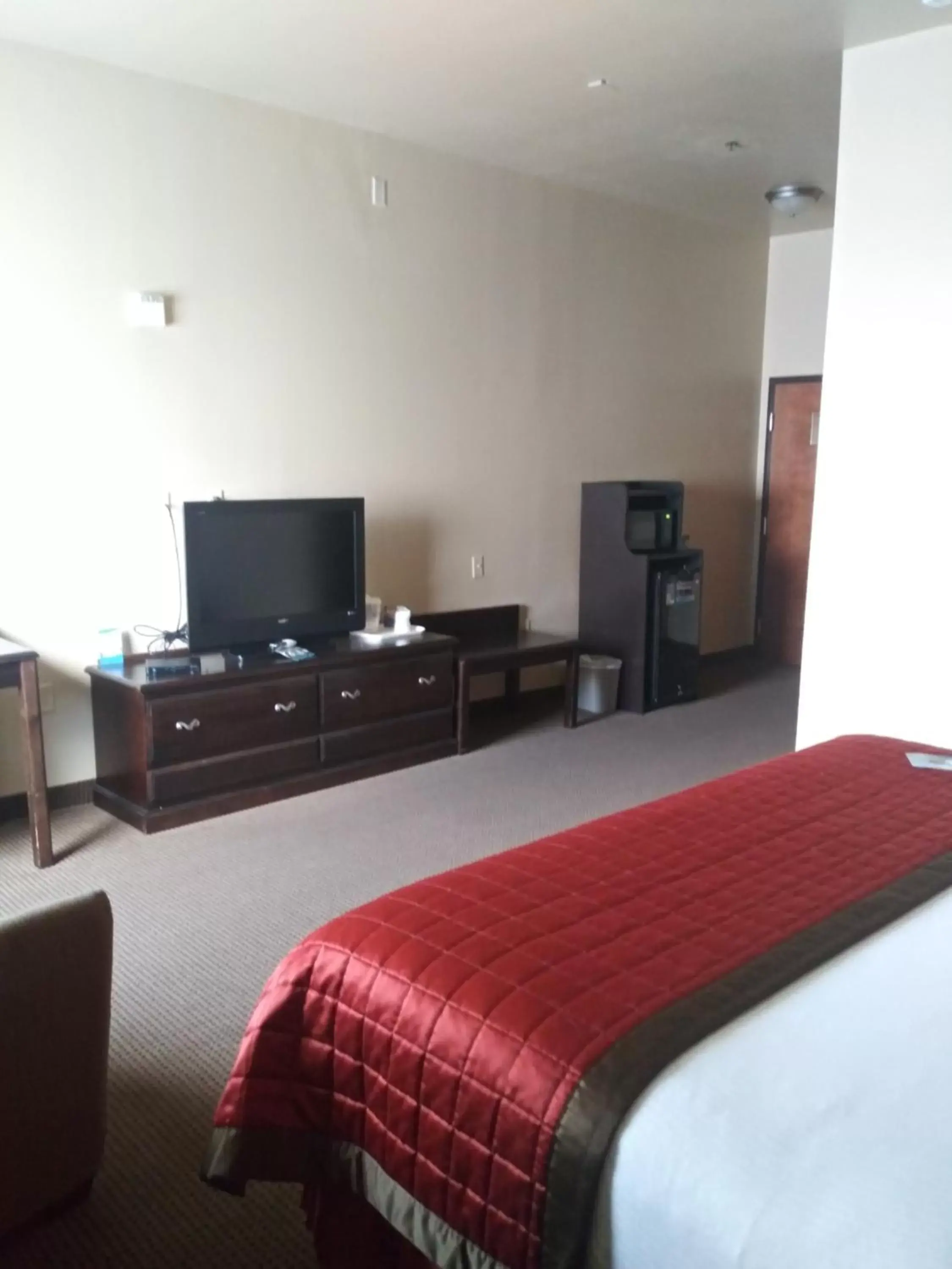 Business King Room - Non-Smoking in Baymont by Wyndham Wheeler Business King Room - Non-Smoking in Baymont by Wyndham Wheeler