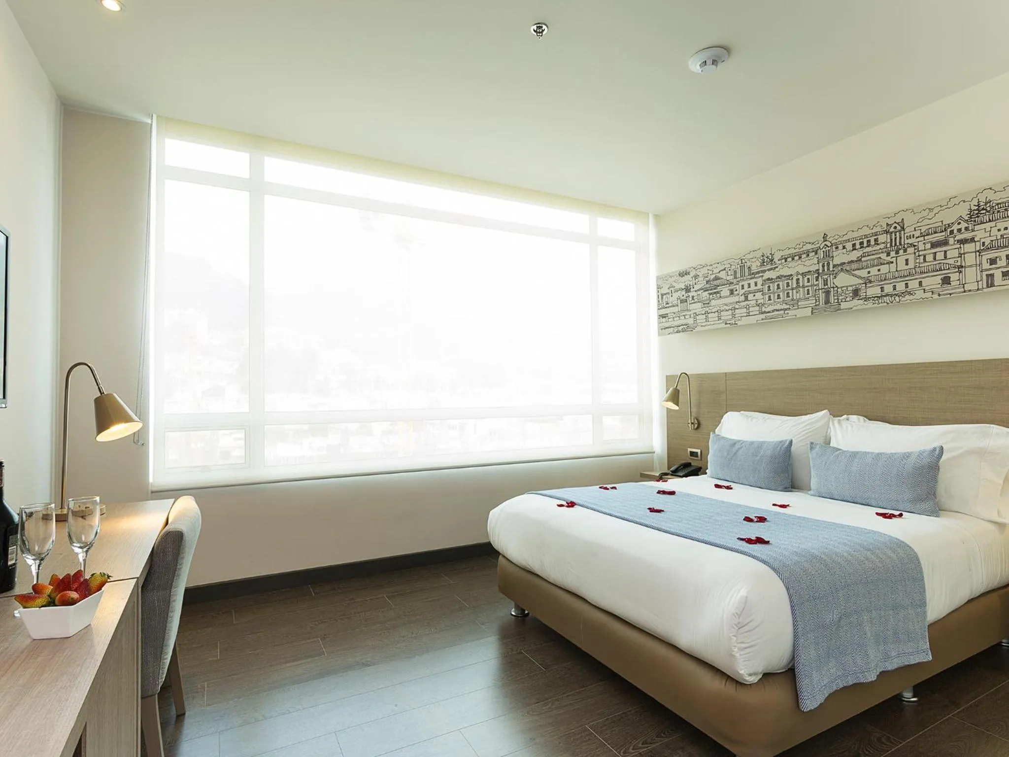 Bedroom, Bed in Hotel bh Usaquén