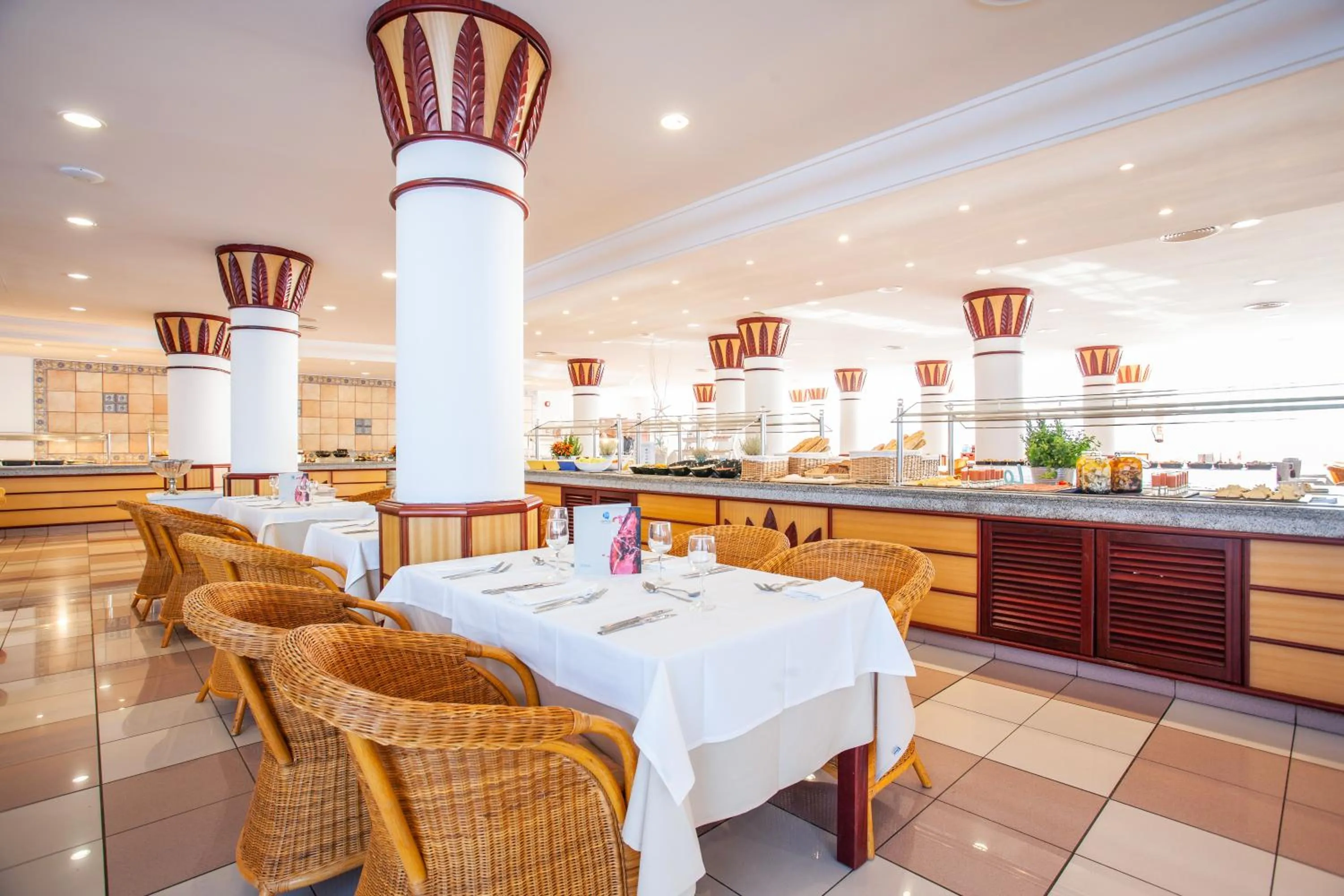 Restaurant/places to eat in Grupotel Santa Eulària & Spa - Adults Only
