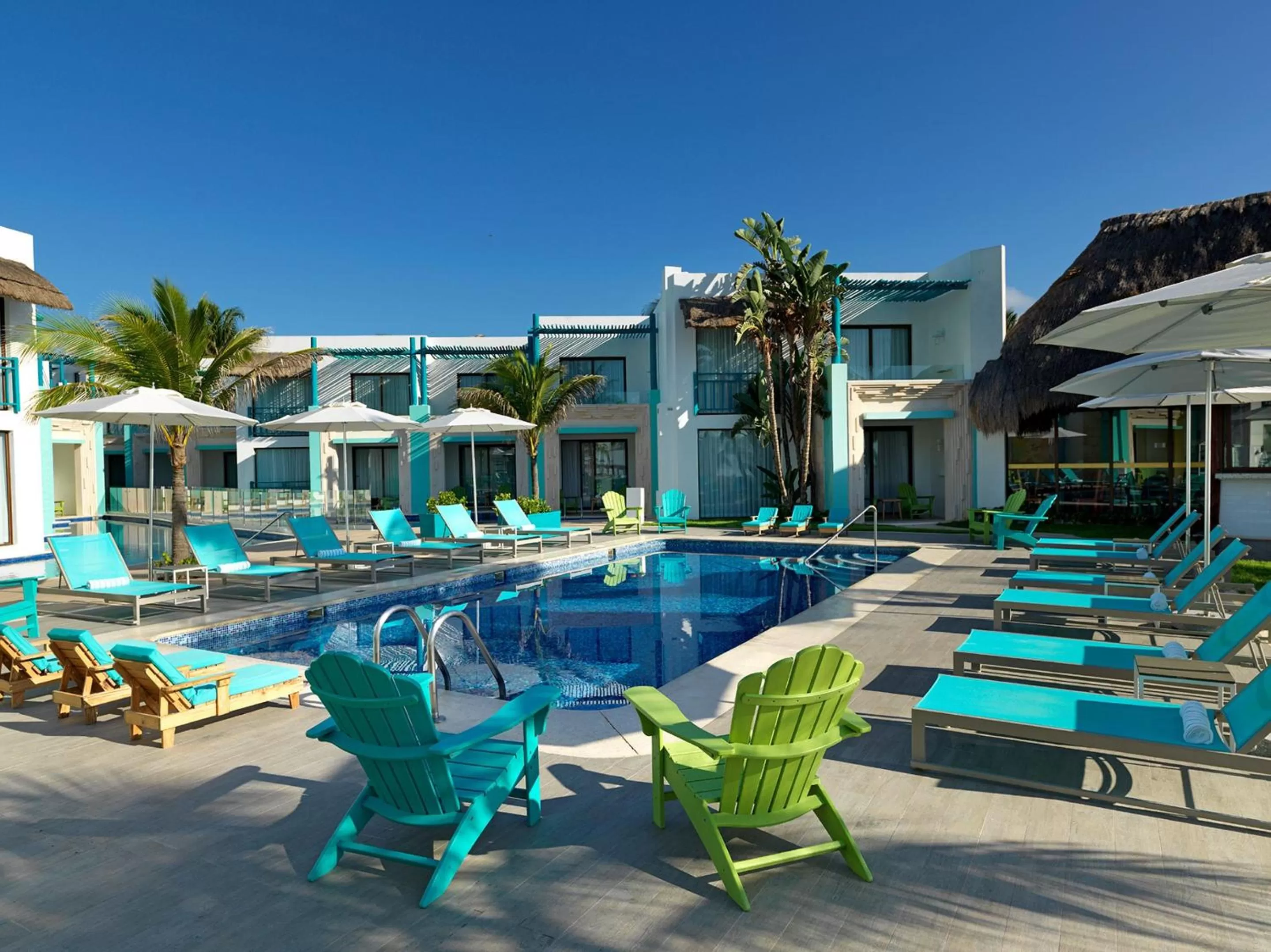 Swimming pool in Margaritaville Island Reserve Riviera Cancún - A Karisma All-Inclusive Experience for All