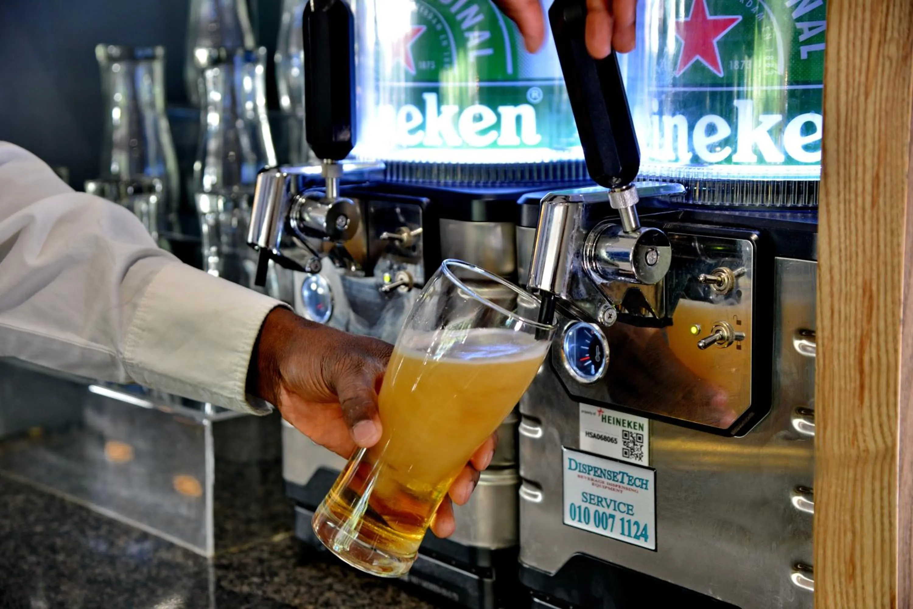 Lounge or bar in Fountains Hotel