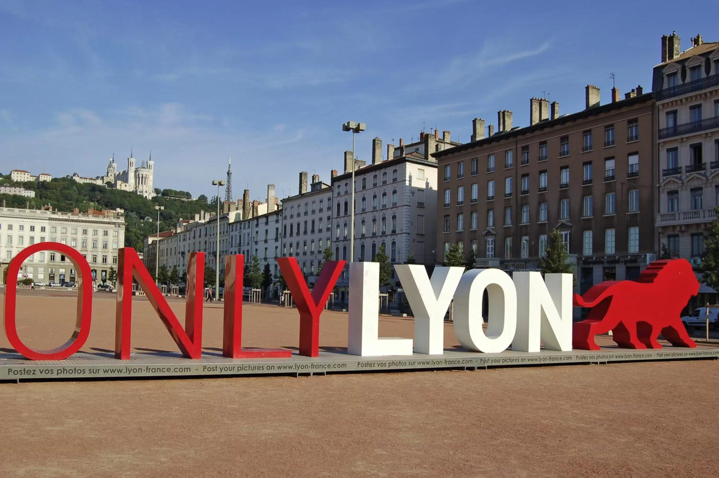 Nearby landmark in Grand Hotel des Brotteaux Lyon - Handwritten Collection