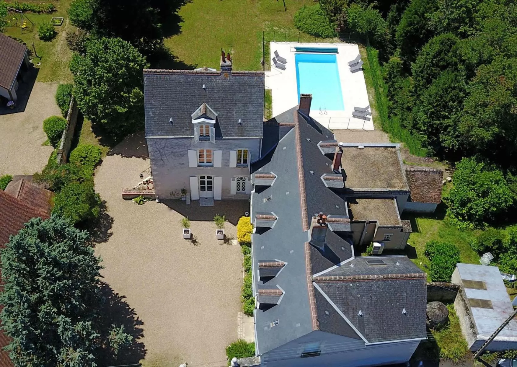 Bird's eye view, Bird's-eye View in Le Clos des Péziers