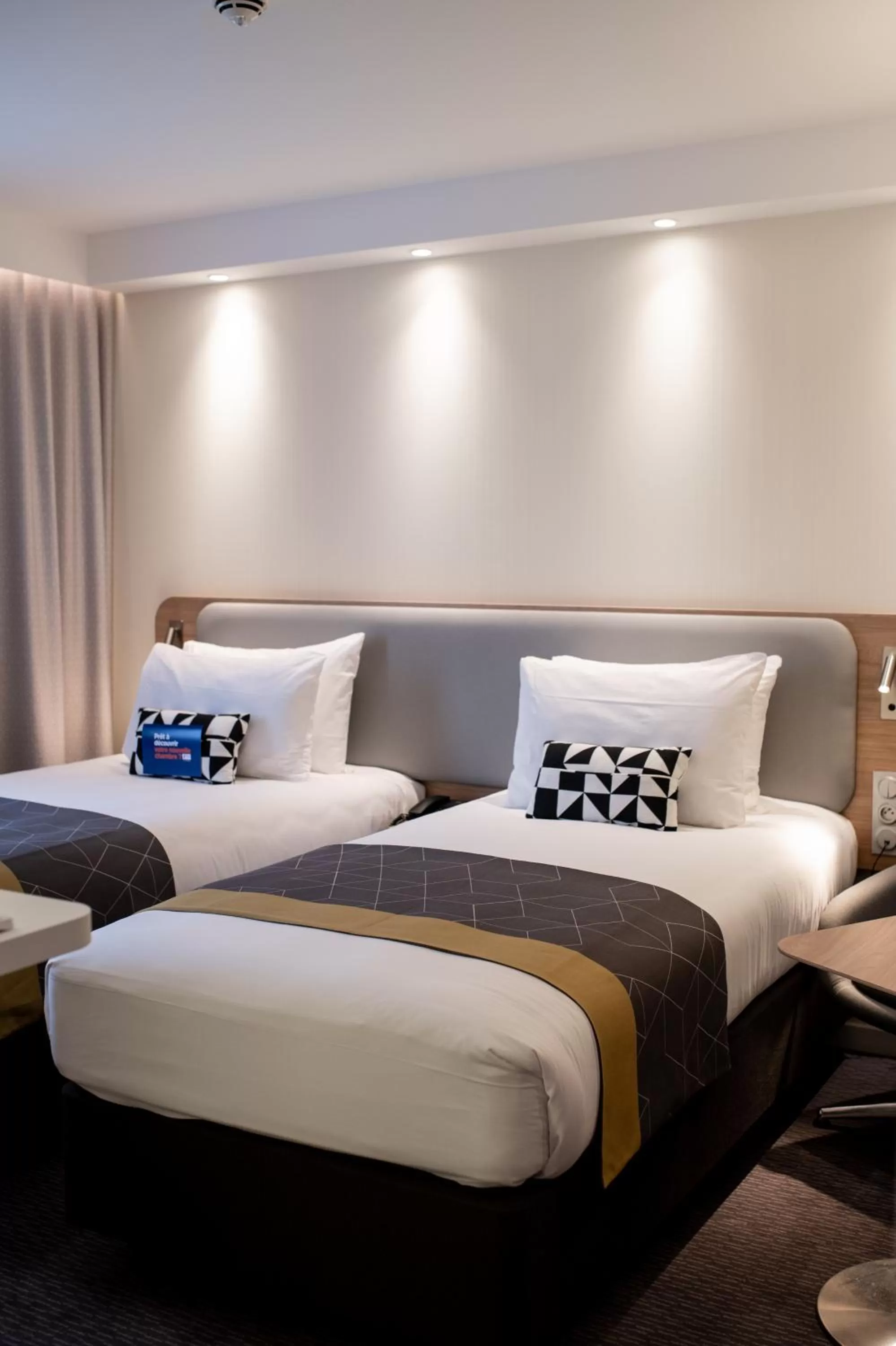 Twin Room in Holiday Inn Express - Arcachon - La Teste, an IHG Hotel