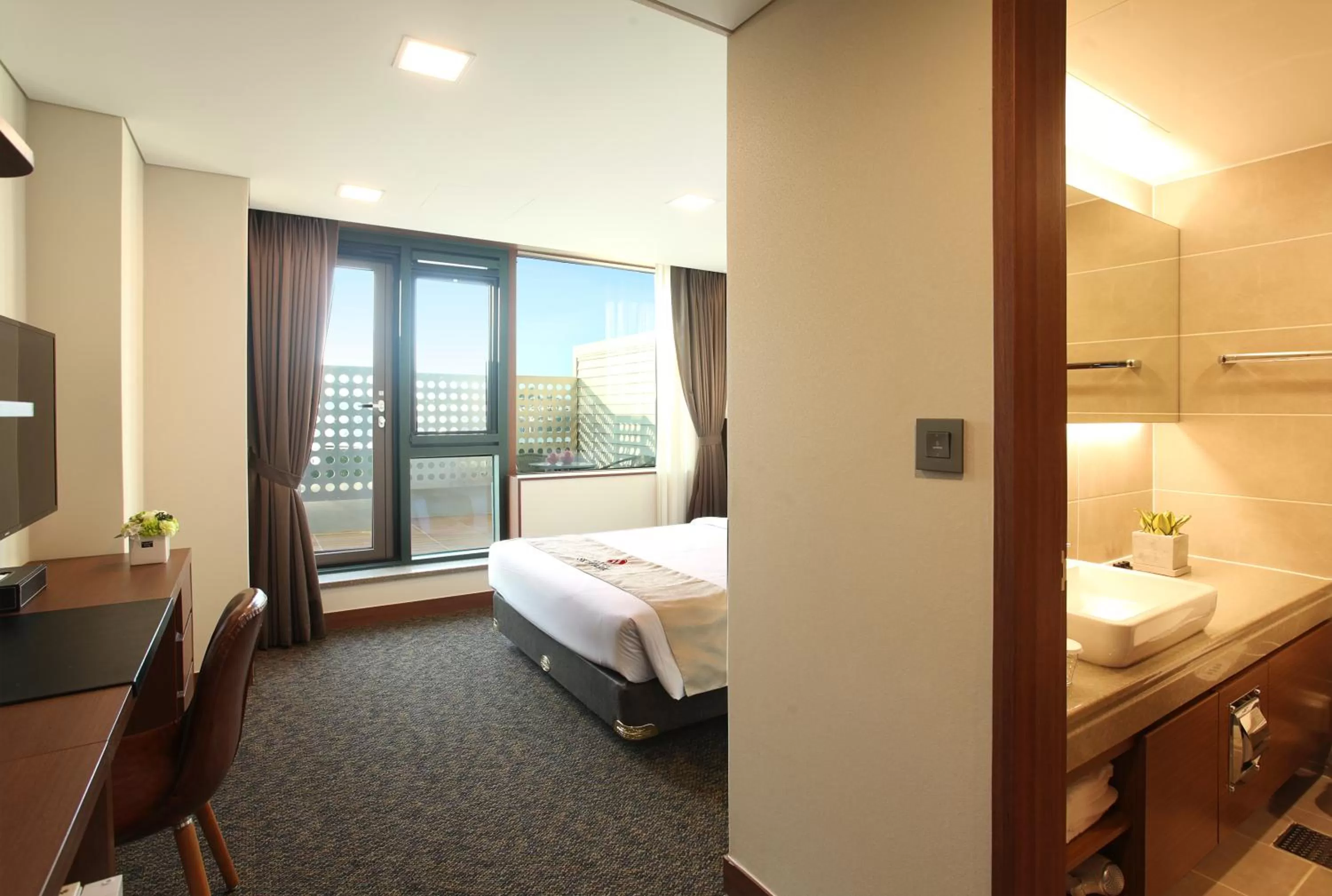 Bedroom, Bed in Hotel Skypark Kingstown Dongdaemun