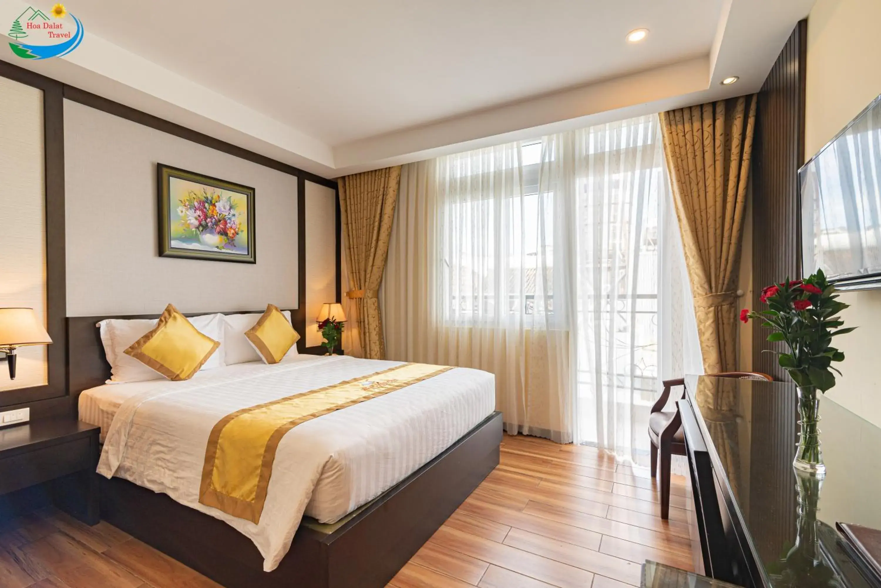 Double Room with Balcony in Hoang Minh Chau Ba Trieu Hotel Double Room with Balcony in Hoang Minh Chau Ba Trieu Hotel