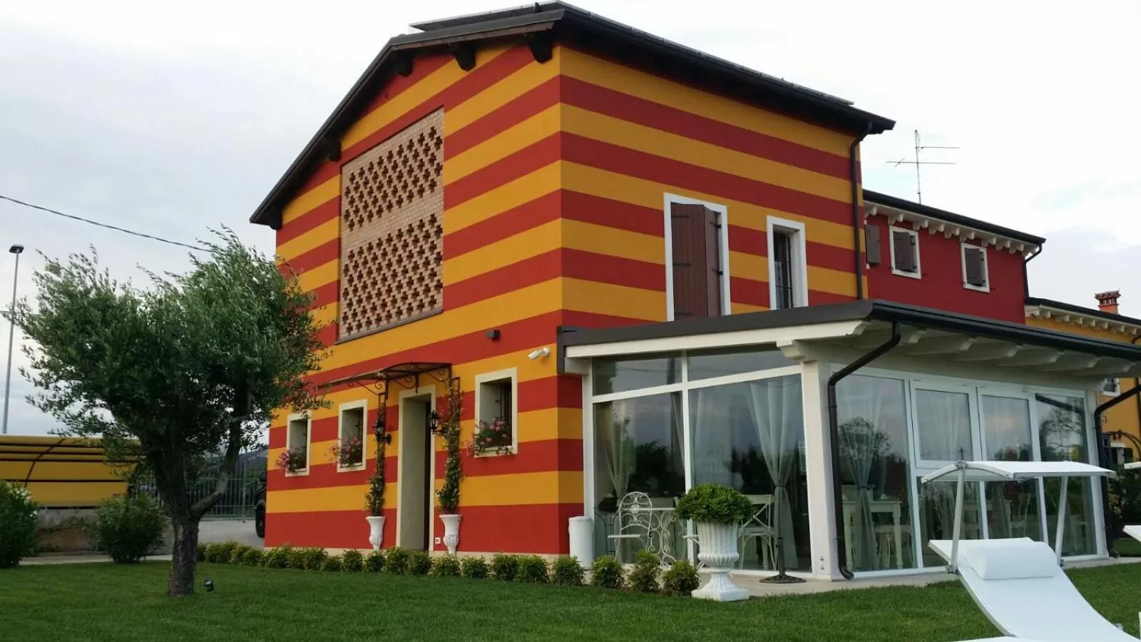 Property building in Corte Caselle