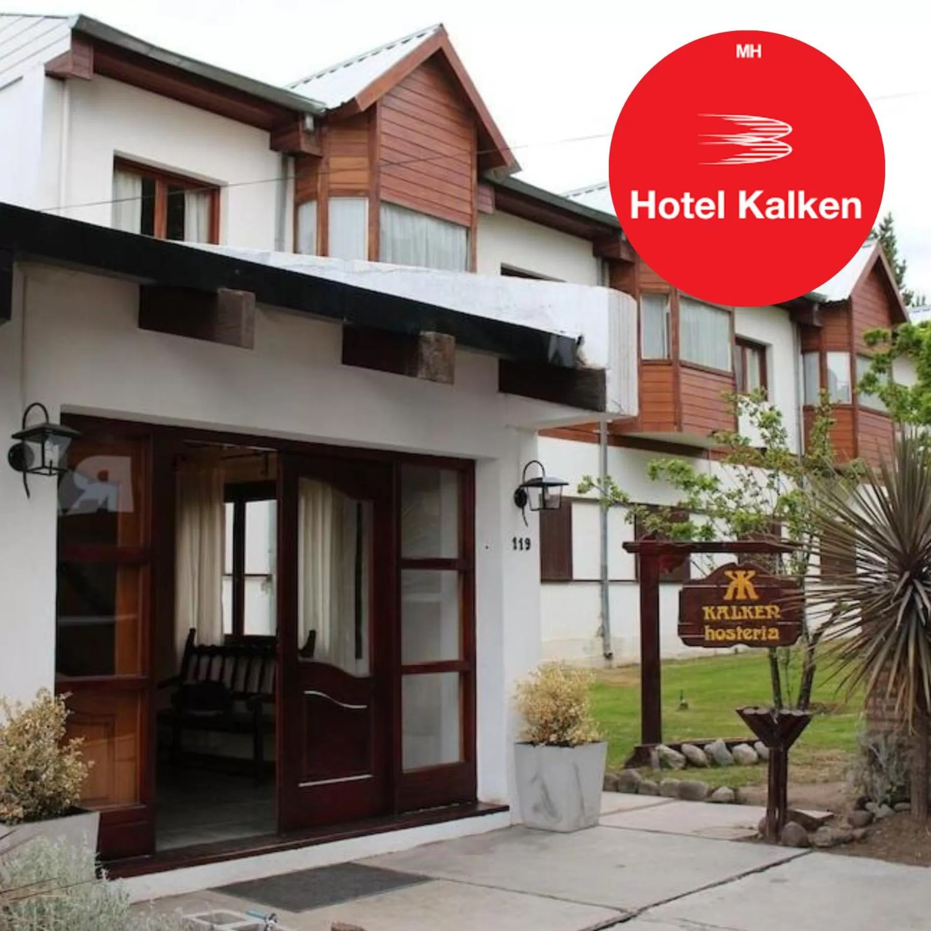 Property building in Kalken Hotel by MH