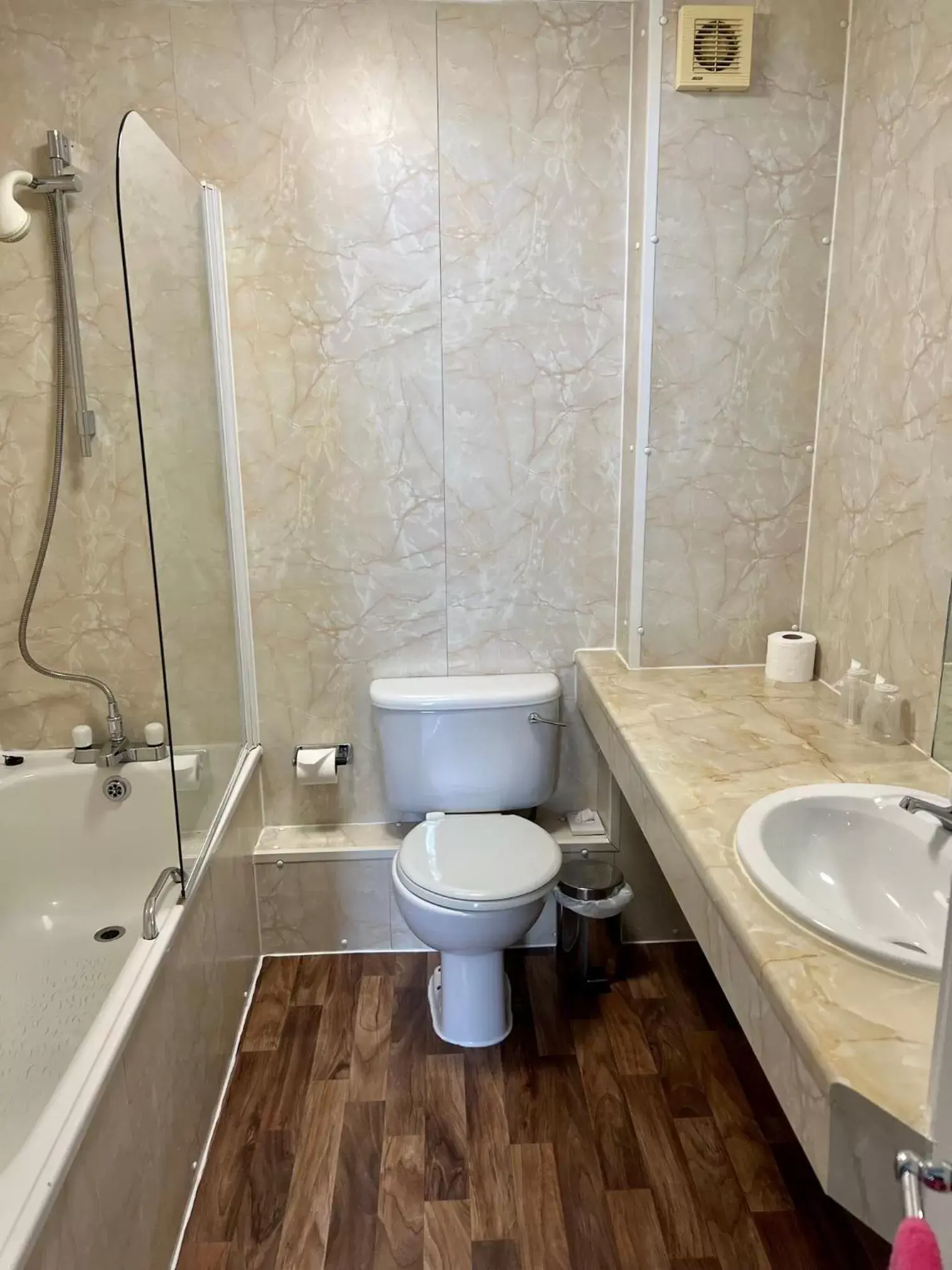 Standard Double Room in Eliza House Standard Double Room in Eliza House