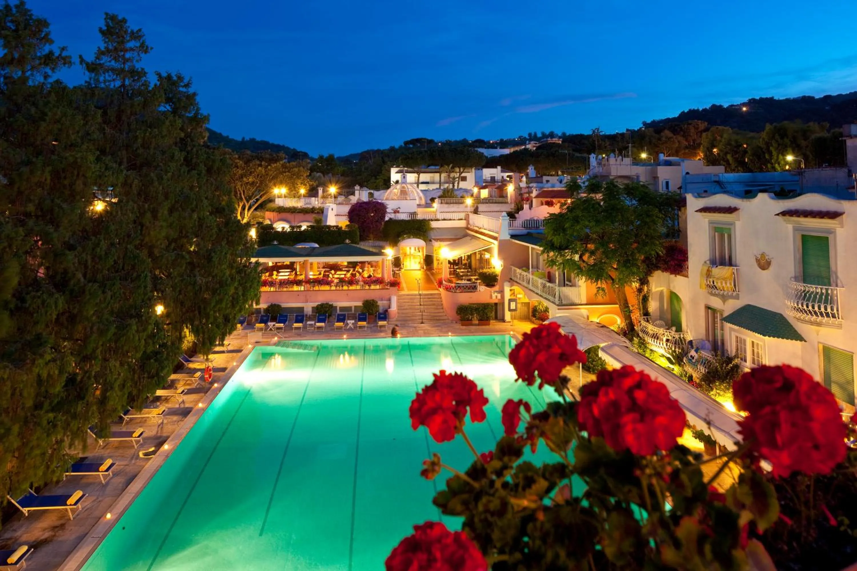 Swimming pool in Hotel Continental Ischia