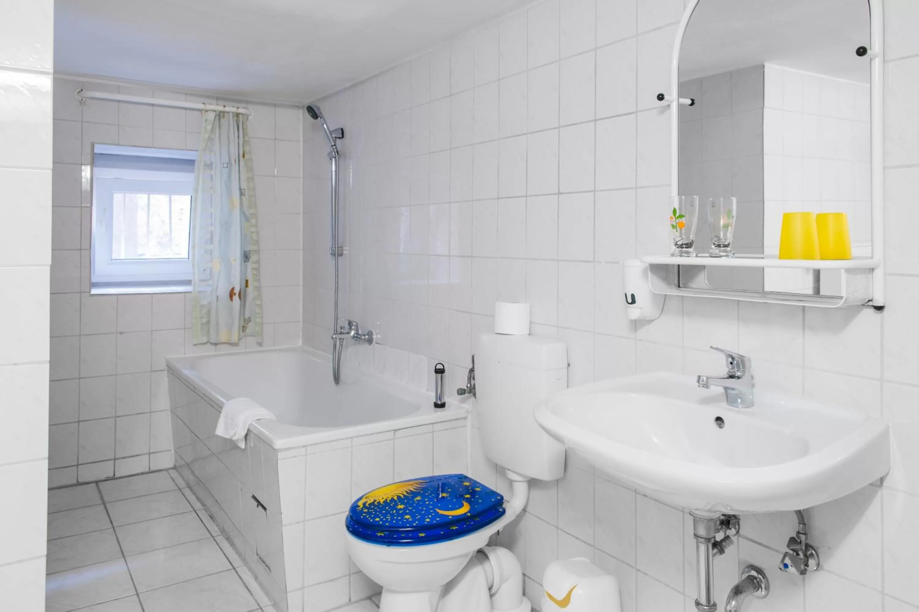 Bathroom in Hotel BELLEVUE am Kurfürstendamm